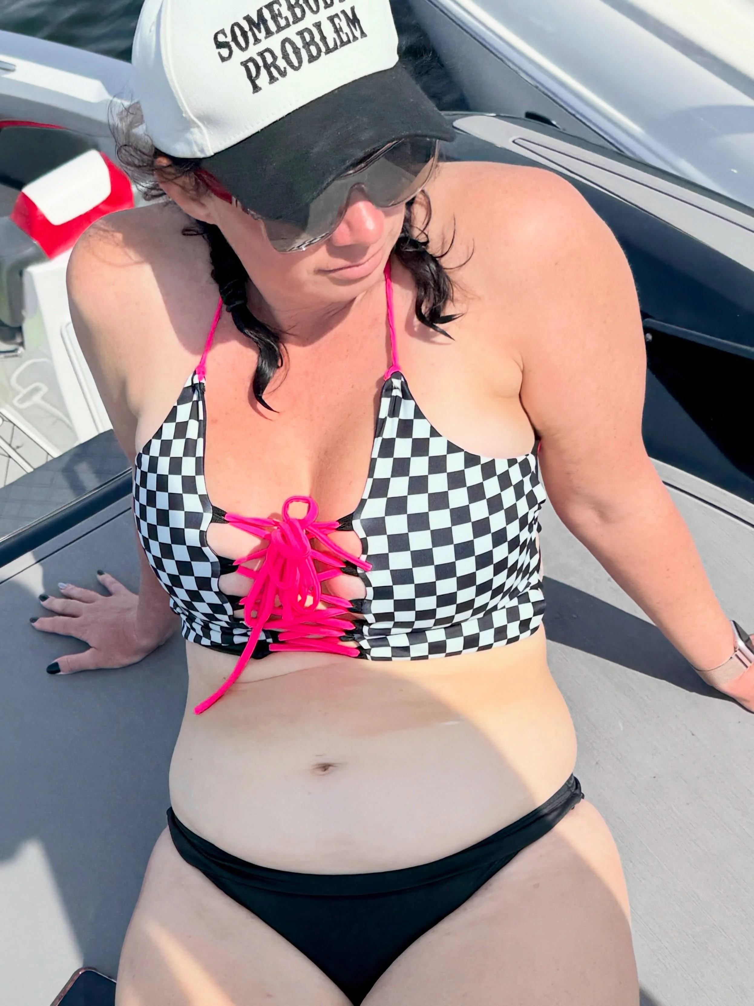 When that @mrs_swoop&rsquo;s  @sexyfast_swimwear makes an appearance at @loto_shootout. Ms Misfit loves she can swap the colors out on the top and does so constantly! Thanks for a great top that shows off well! 

Just sitting back and taking in the v