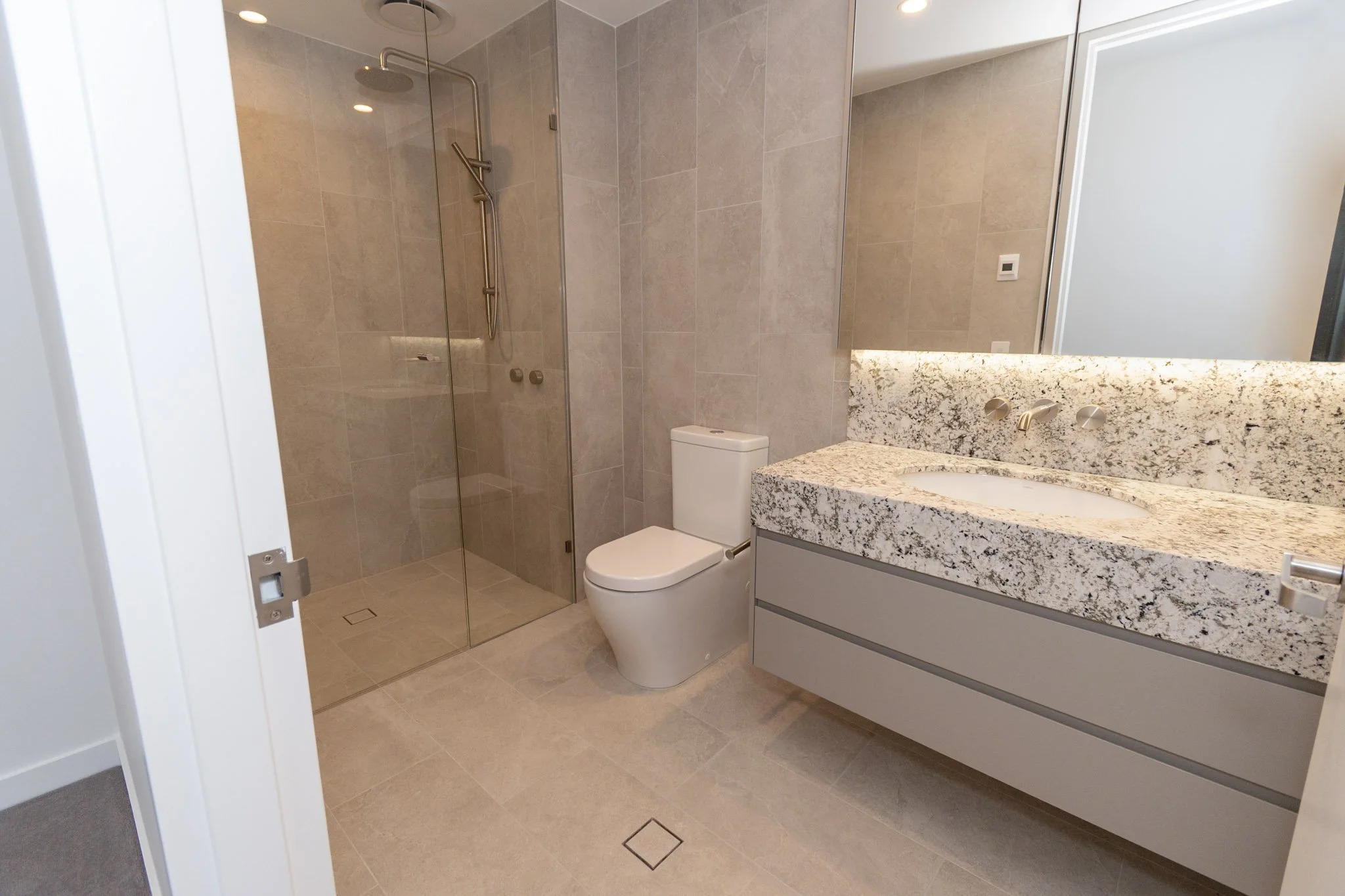 Eastbourne Apartments Canberra