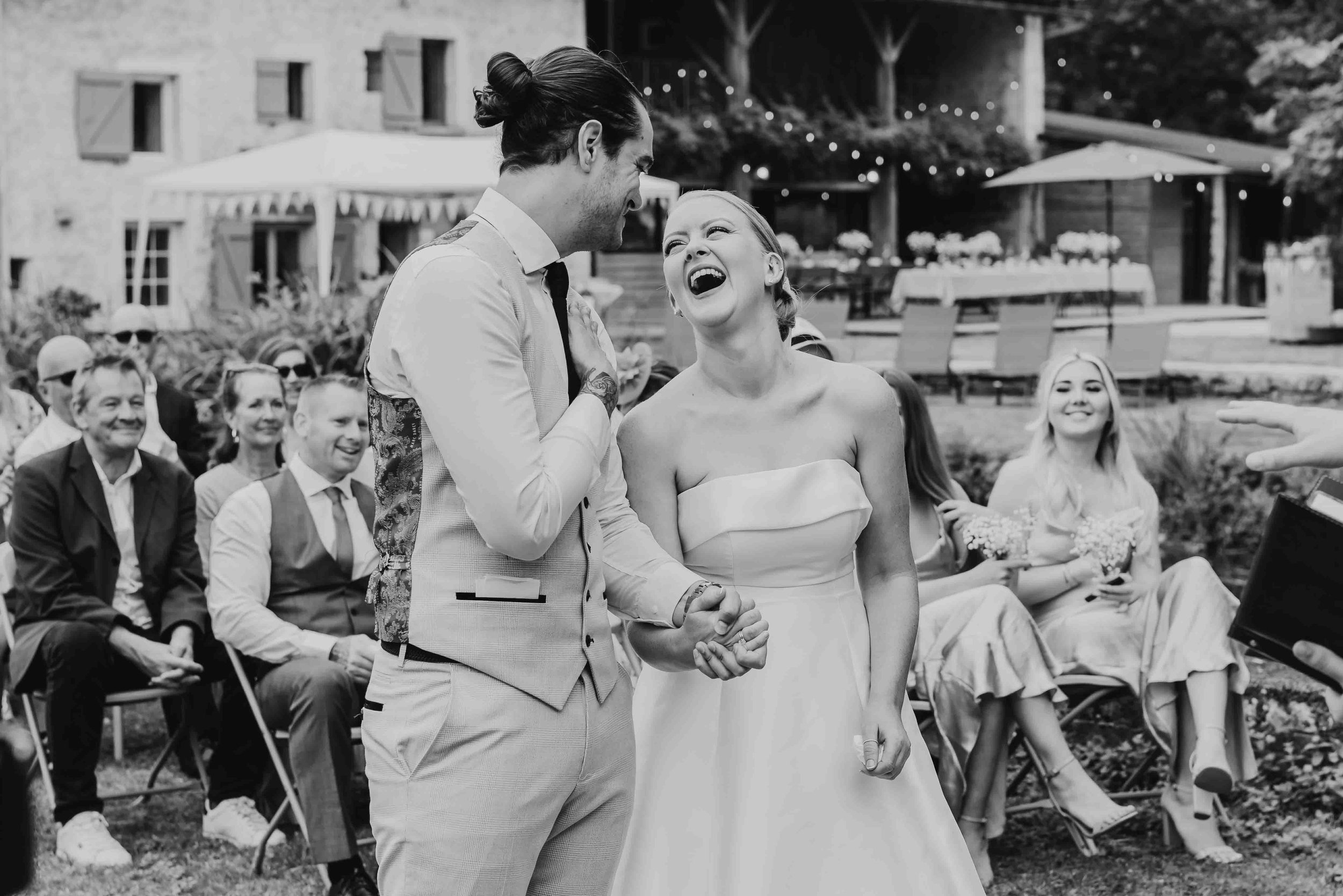 ellis-sam-Saint-Martin-de-Saint-Maixent-wedding-10.jpg