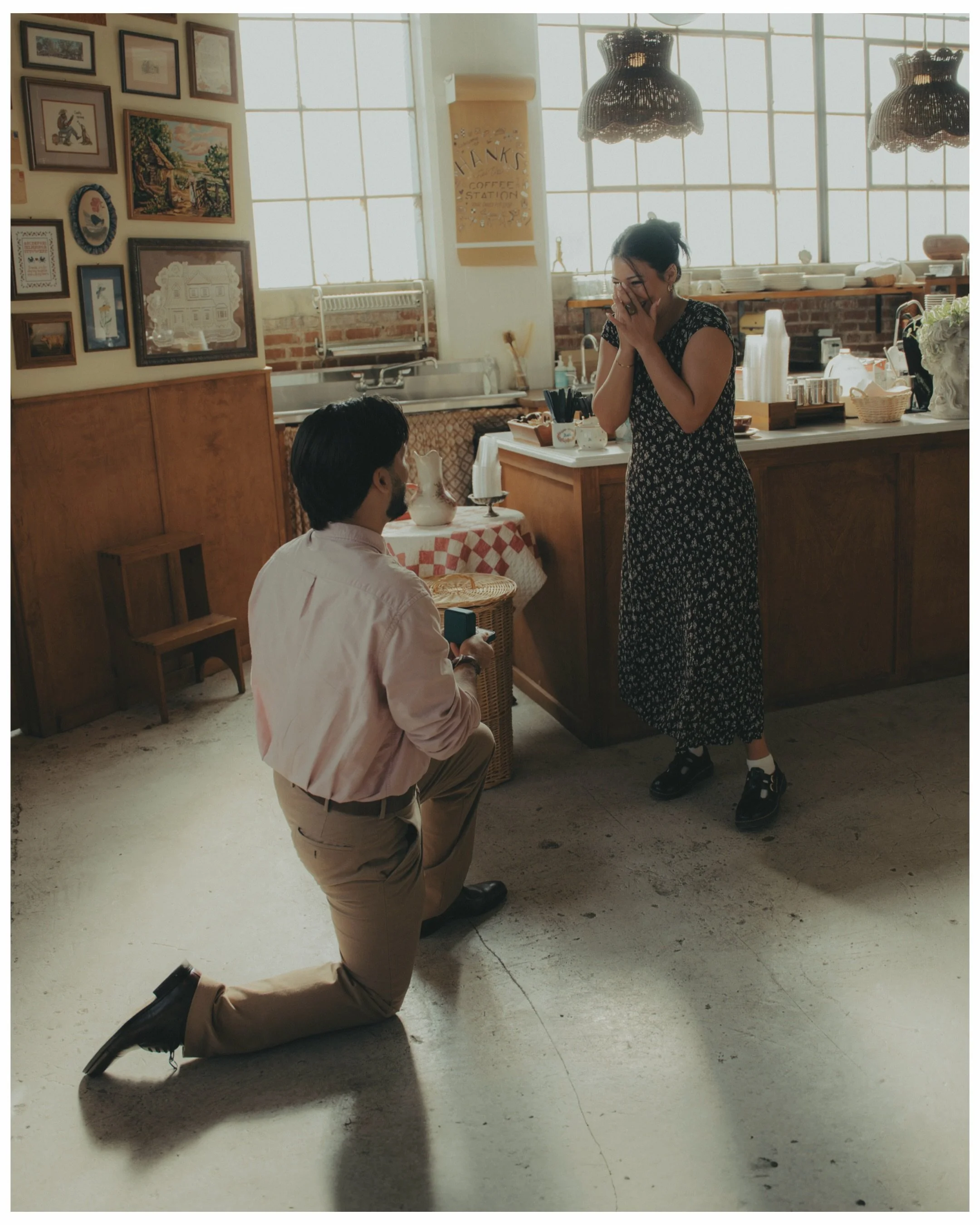 some love stories needs a big expedition; some just need traveling back in time to remember how you got to where you are&hellip;

that is just what @gnashua had in mind for his proposal to @reghanhall 💌🥹 a trip to @hankscoffeestation hit a little d
