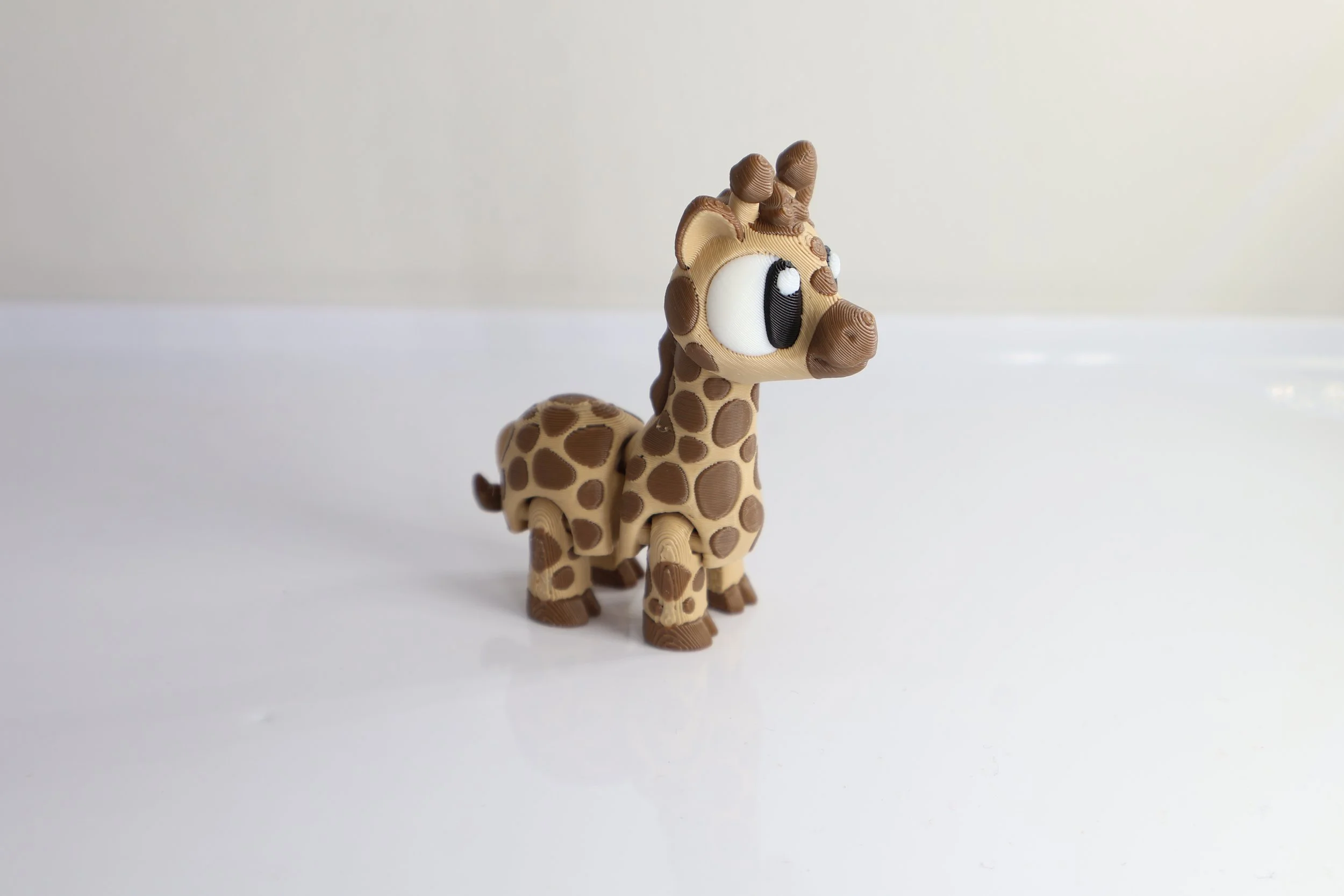 Giraffe-S_Brown.jpg