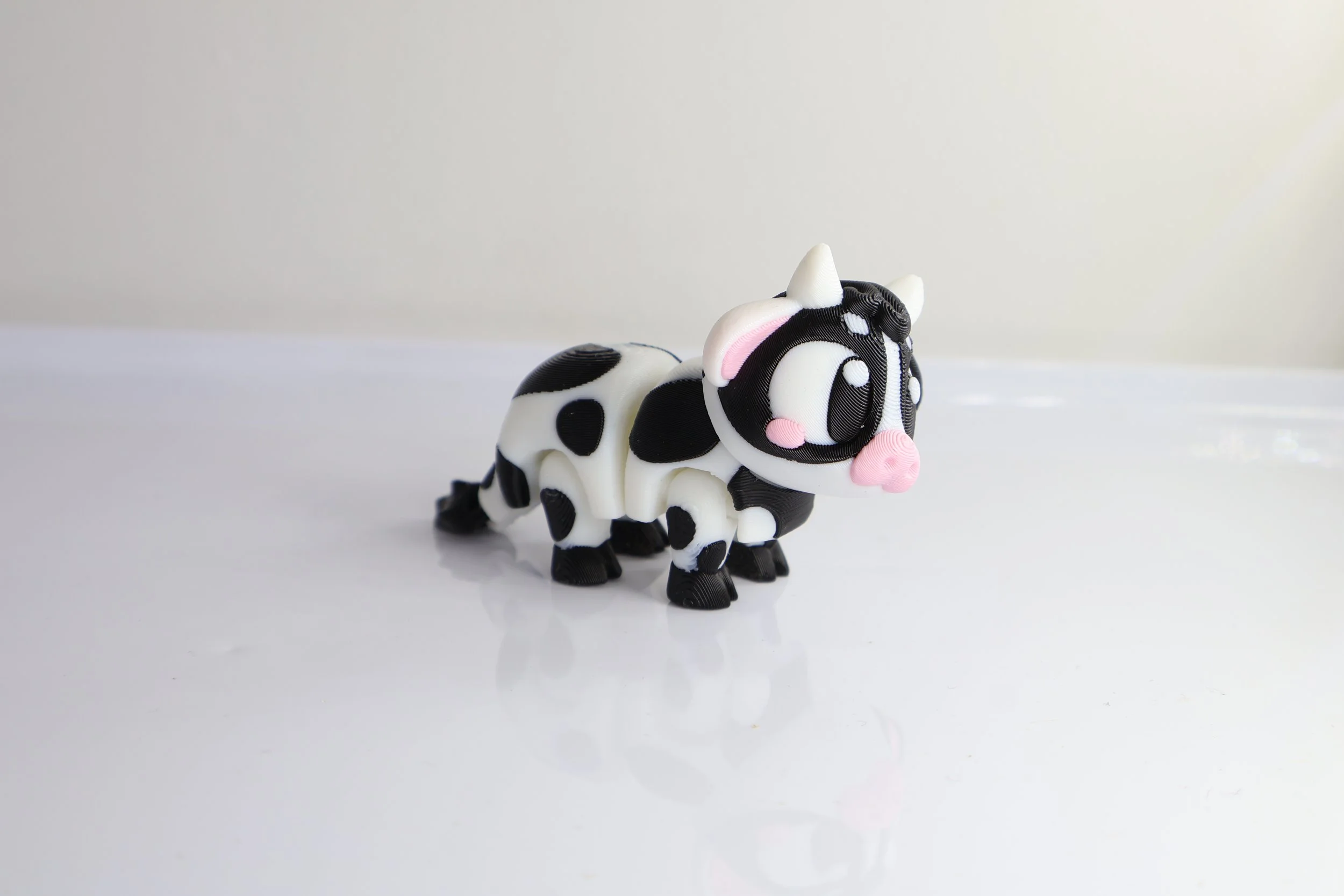 Cow-S_Black-White_d6925801-085f-48a2-abc2-6684d48bb15a.jpg