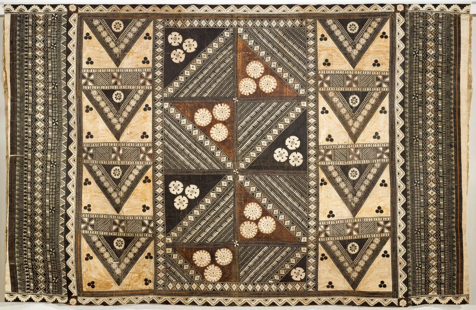 Traditional Fijian wedding masi (tapa bark cloth), Gatu Vakaviti