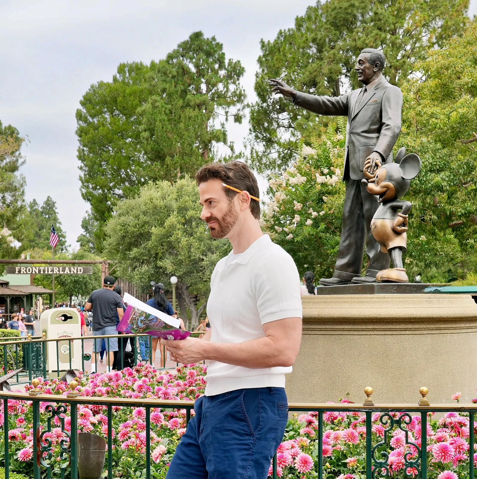 Disneyland Mickey Marc Walt Disney Partners