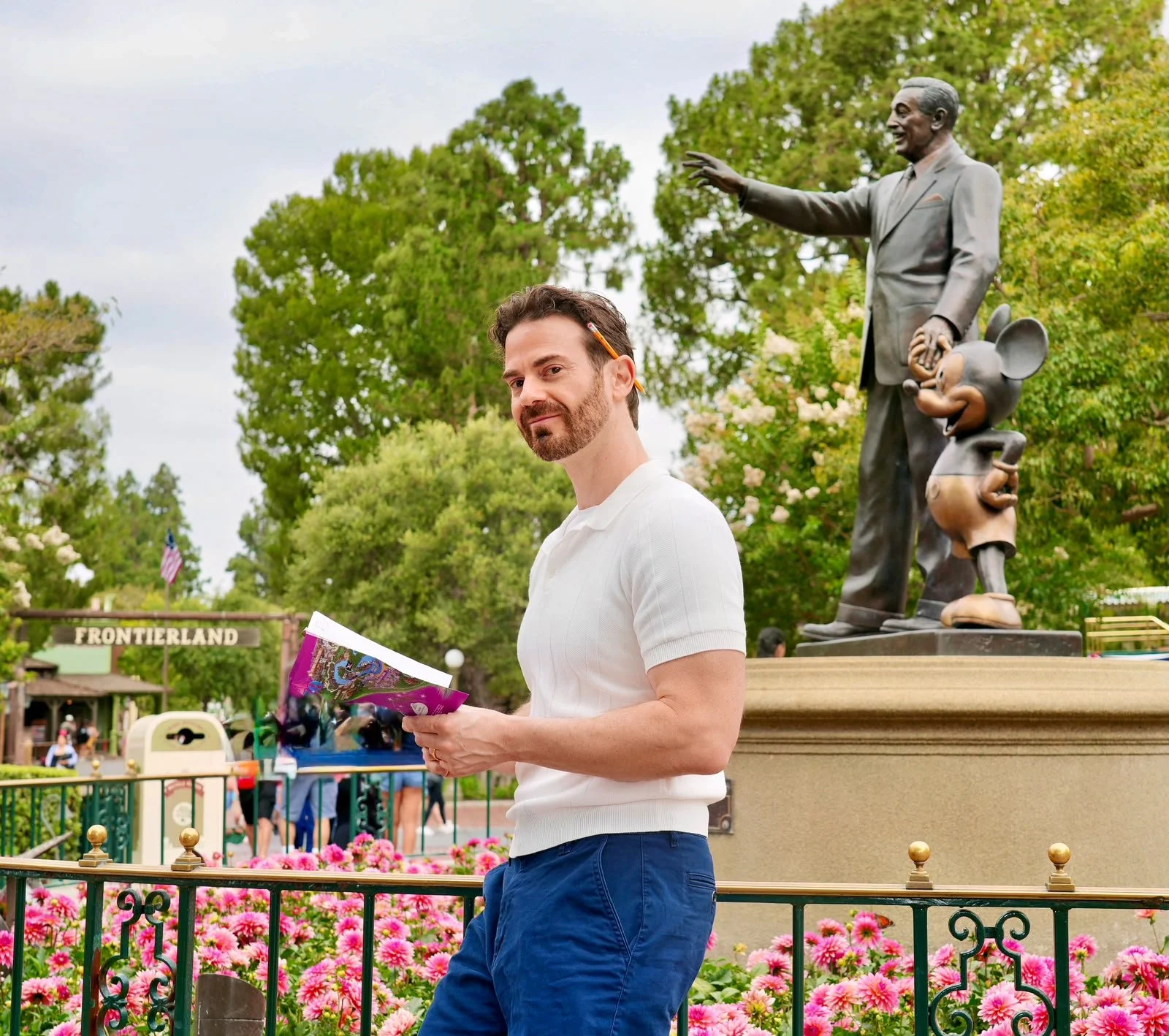 Mickey Marc Walt Disney Statue Disneyland