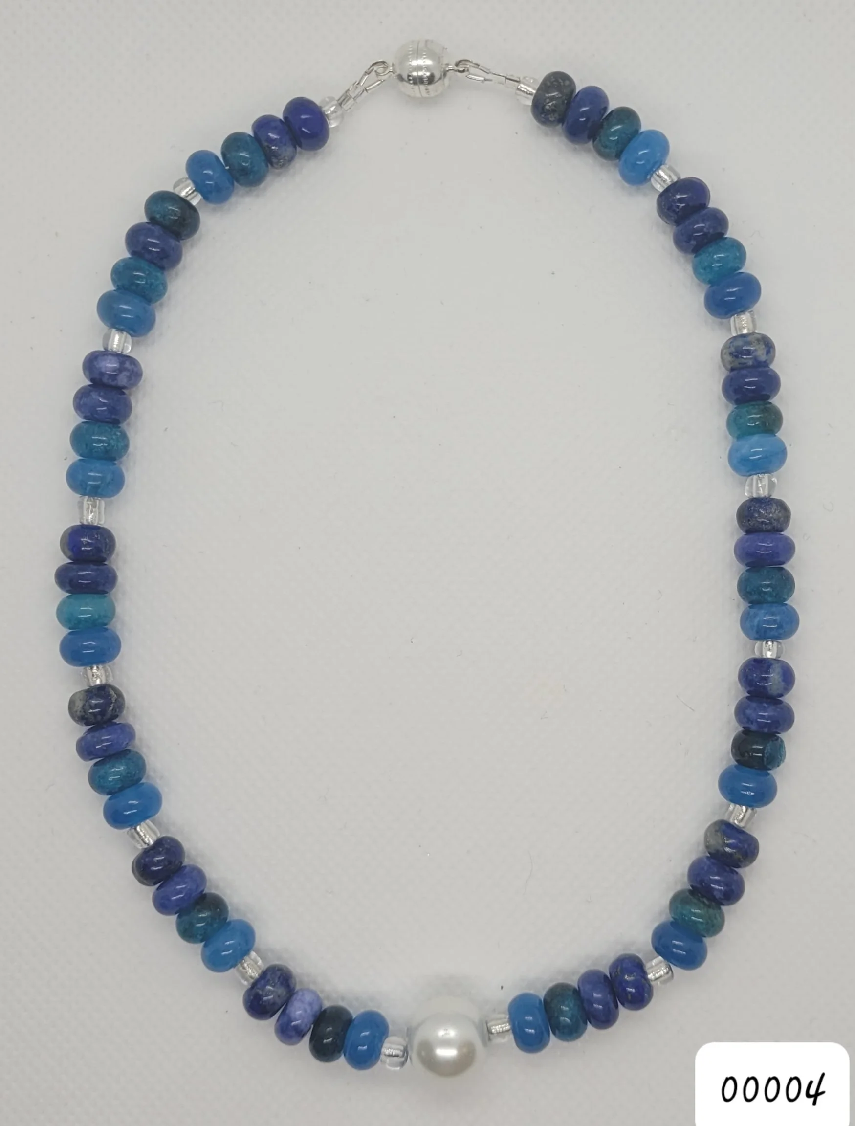 Pearl, lapis lazuli, green jasper, blue apatite, sodalite and silver-coloured glass beads