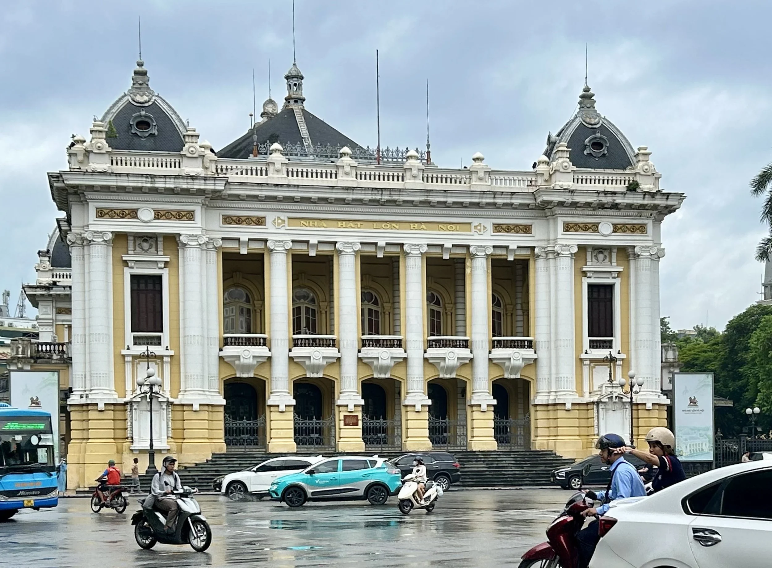 Architecture horizontal.jpg