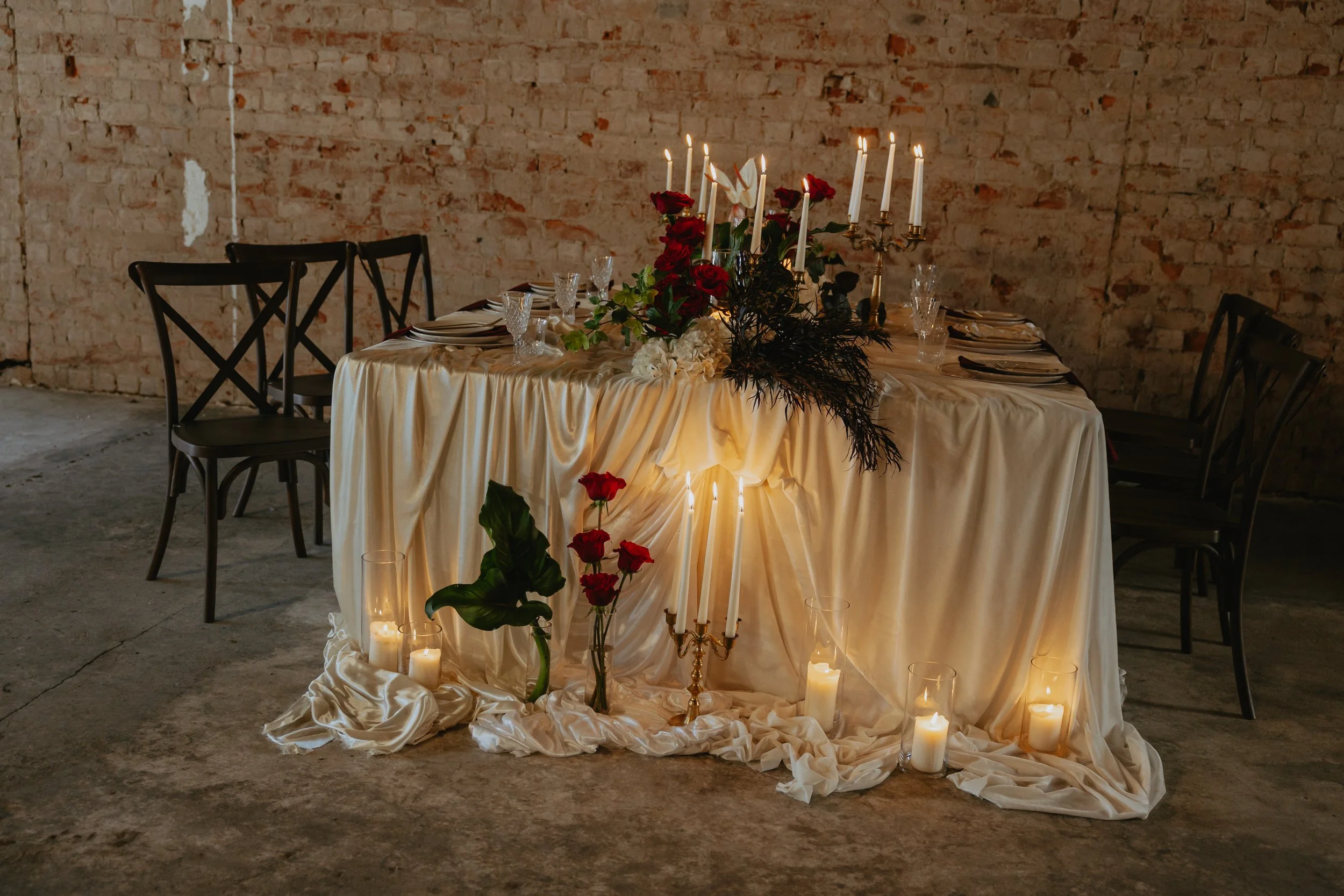 A beautifully intimate legal marriage ceremony surrounded by the natural beauty of the Adelaide Hills.