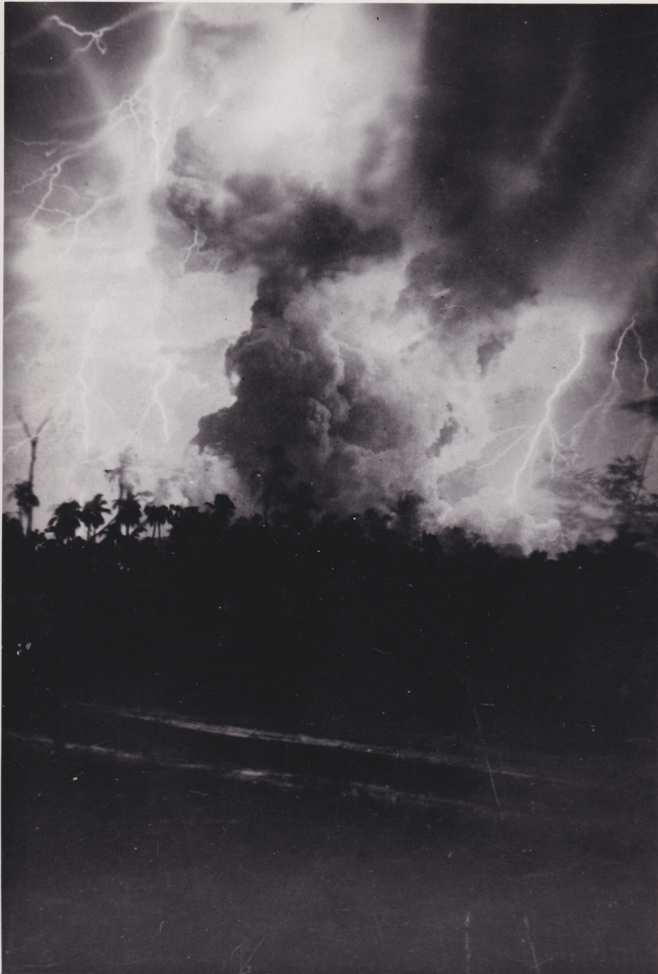 Matupit volcano in Rabaul erupting