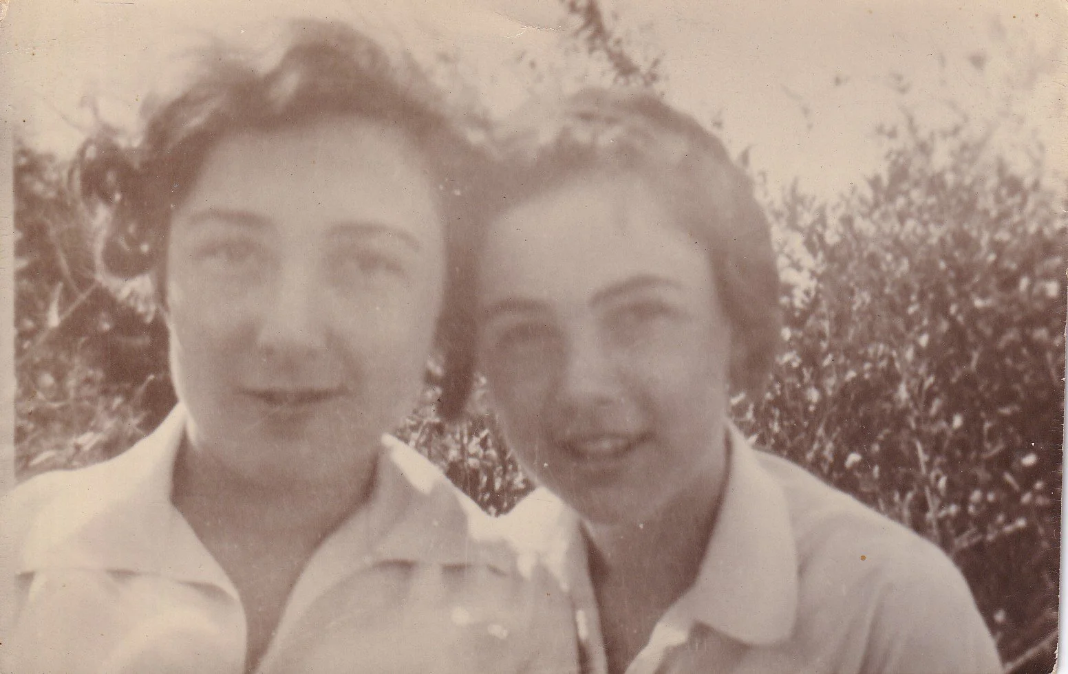 Veronica and Pauline Baker IMG_20250917_0001.jpg
