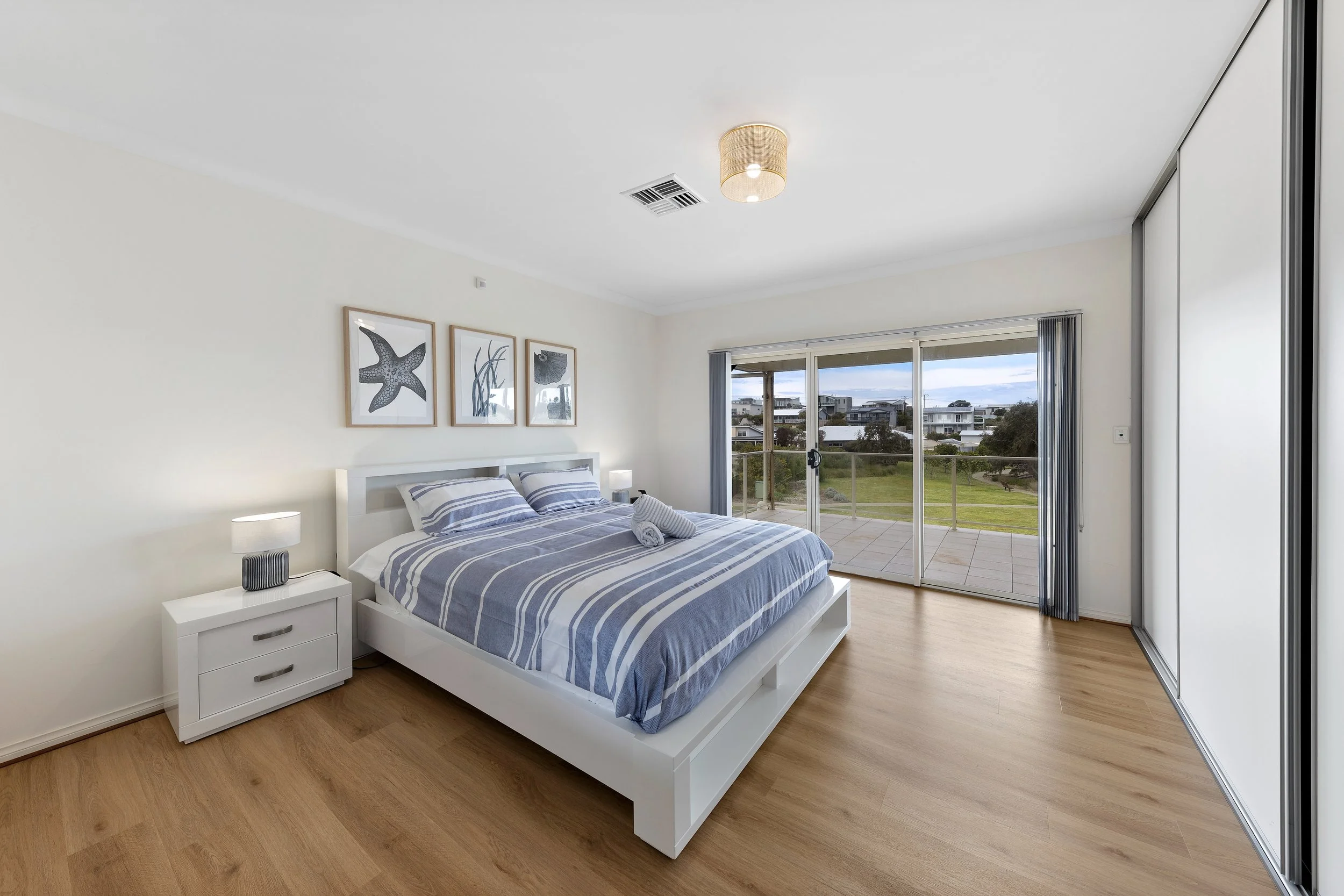 Main bedroom2.jpg