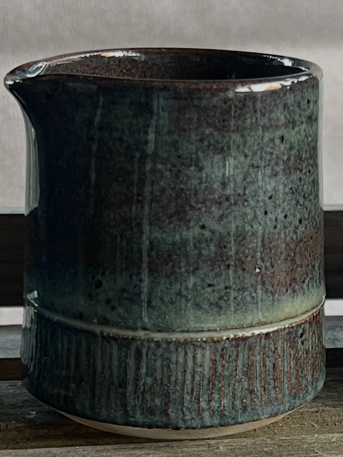 Little rutile jug