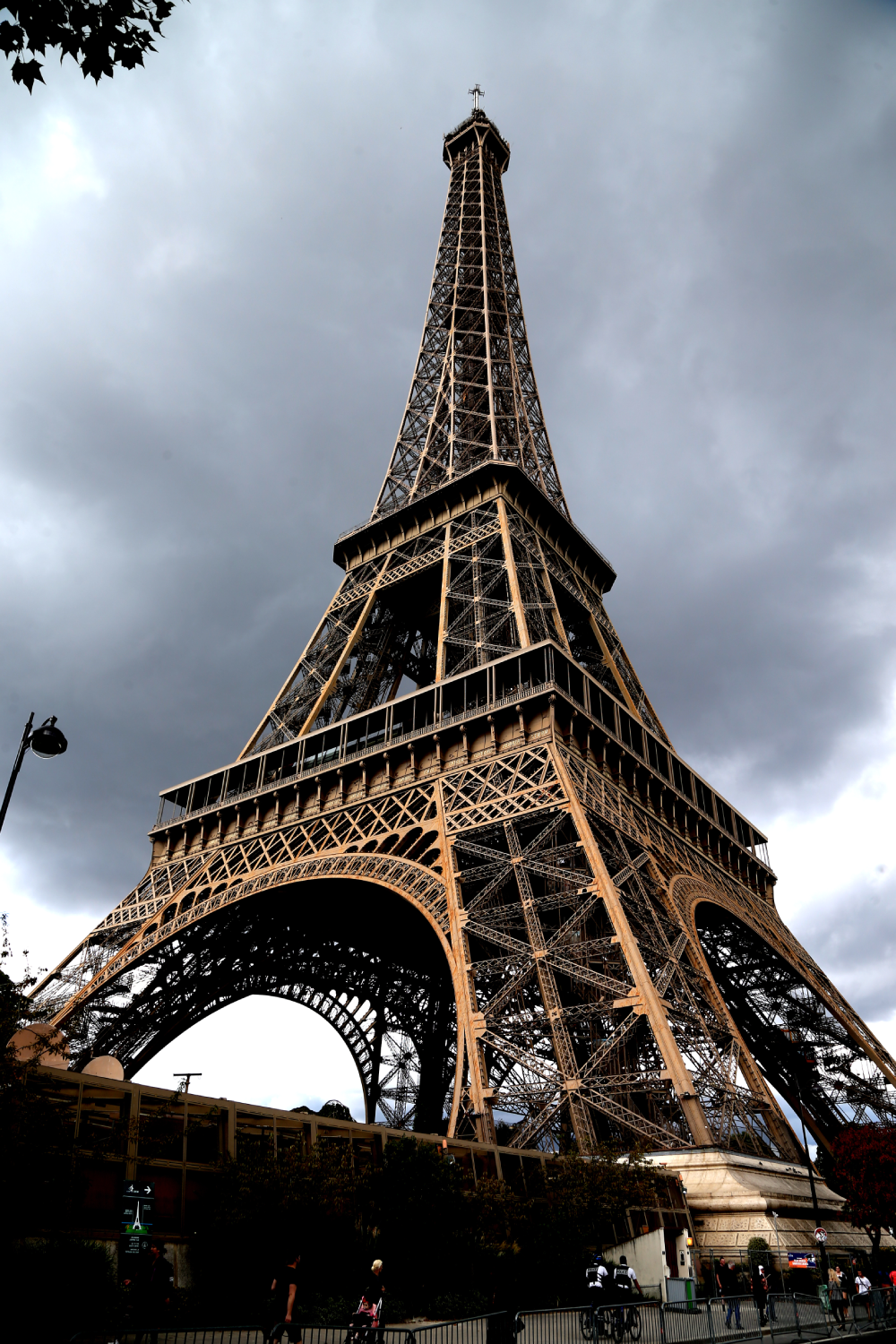eiffel tower.png