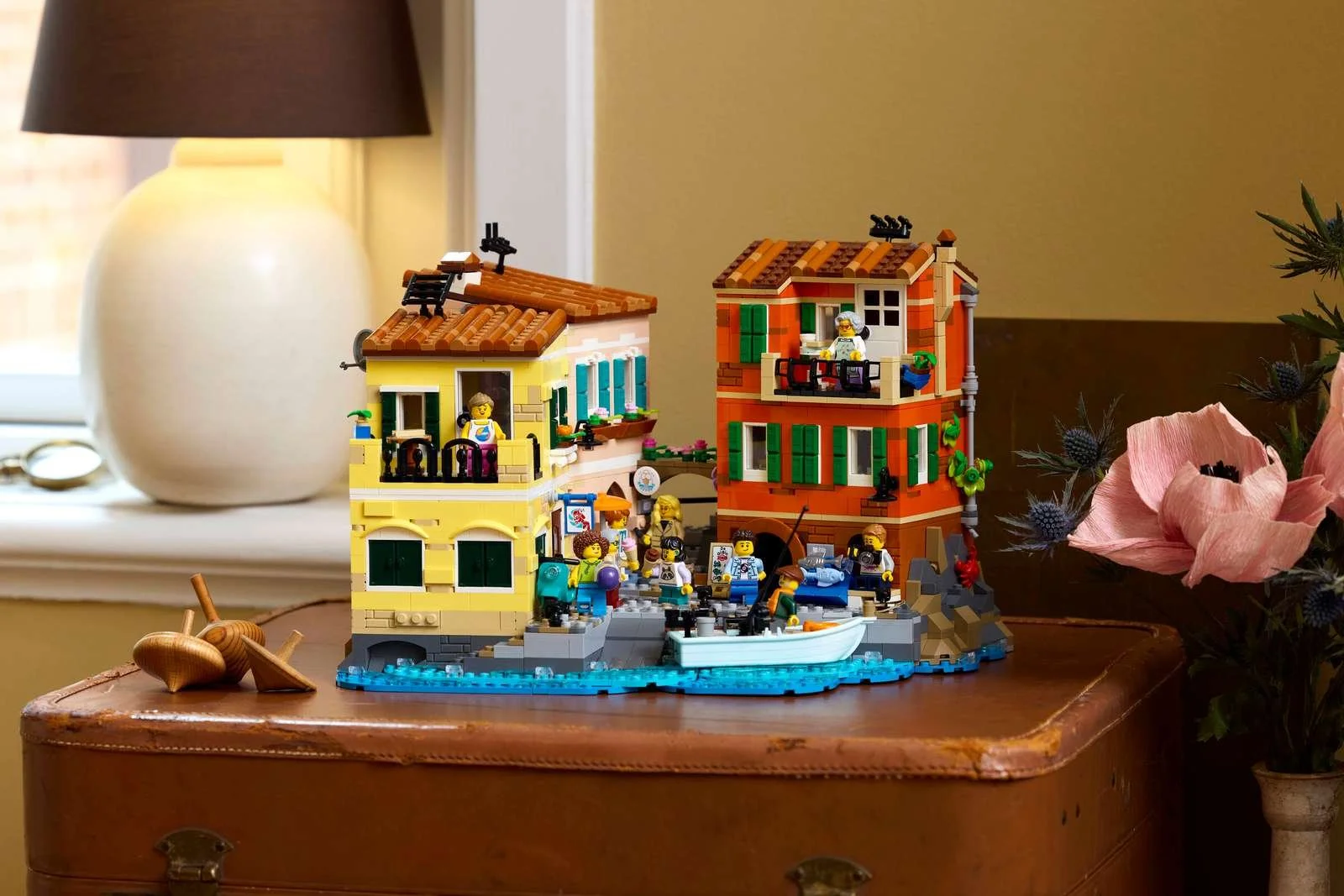 LEGO Wedding Gift Ideas: What to Buy Off-Registry
