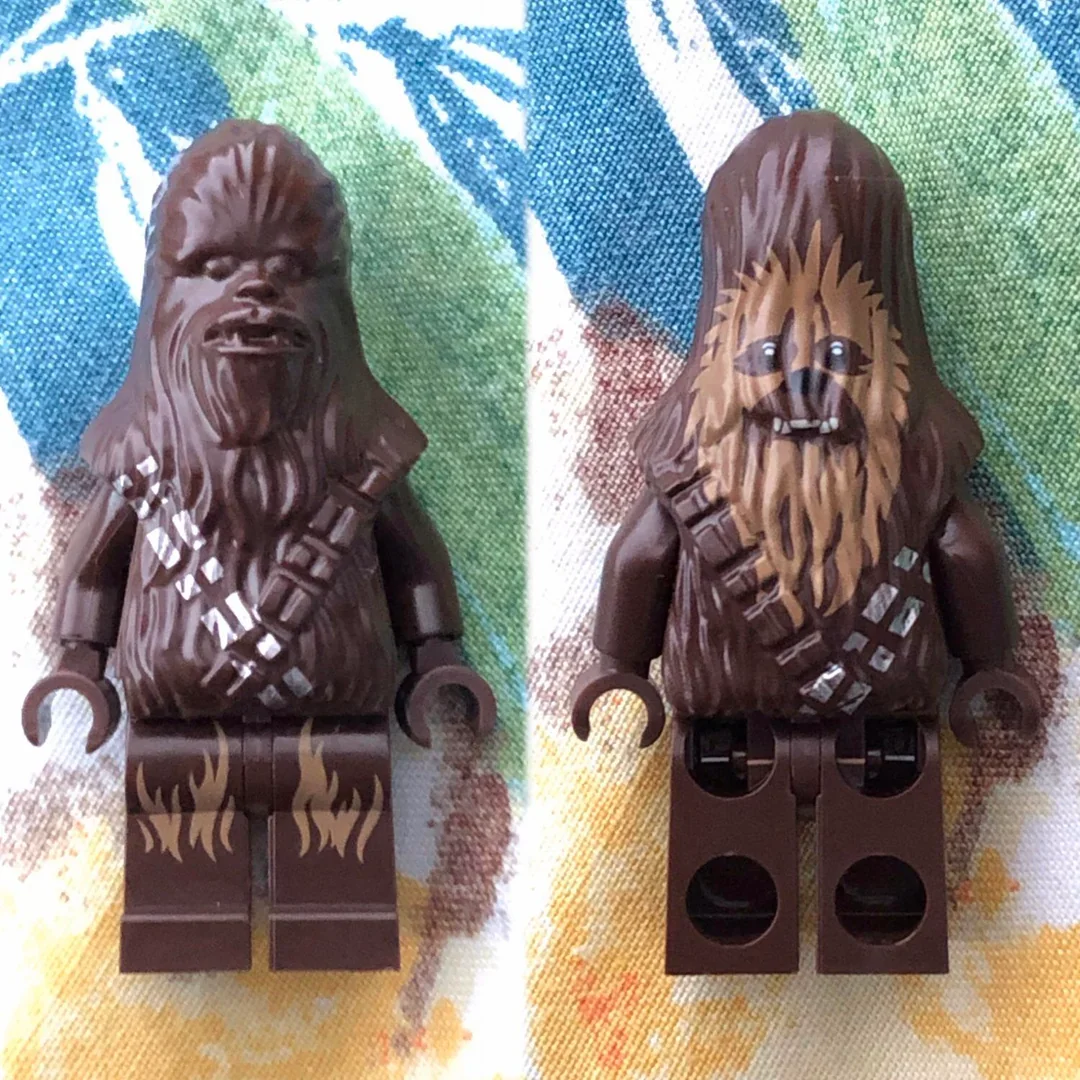 LEGO Chewbacca minifigure with a misprint, the face pattern on the back of the head instead of the front