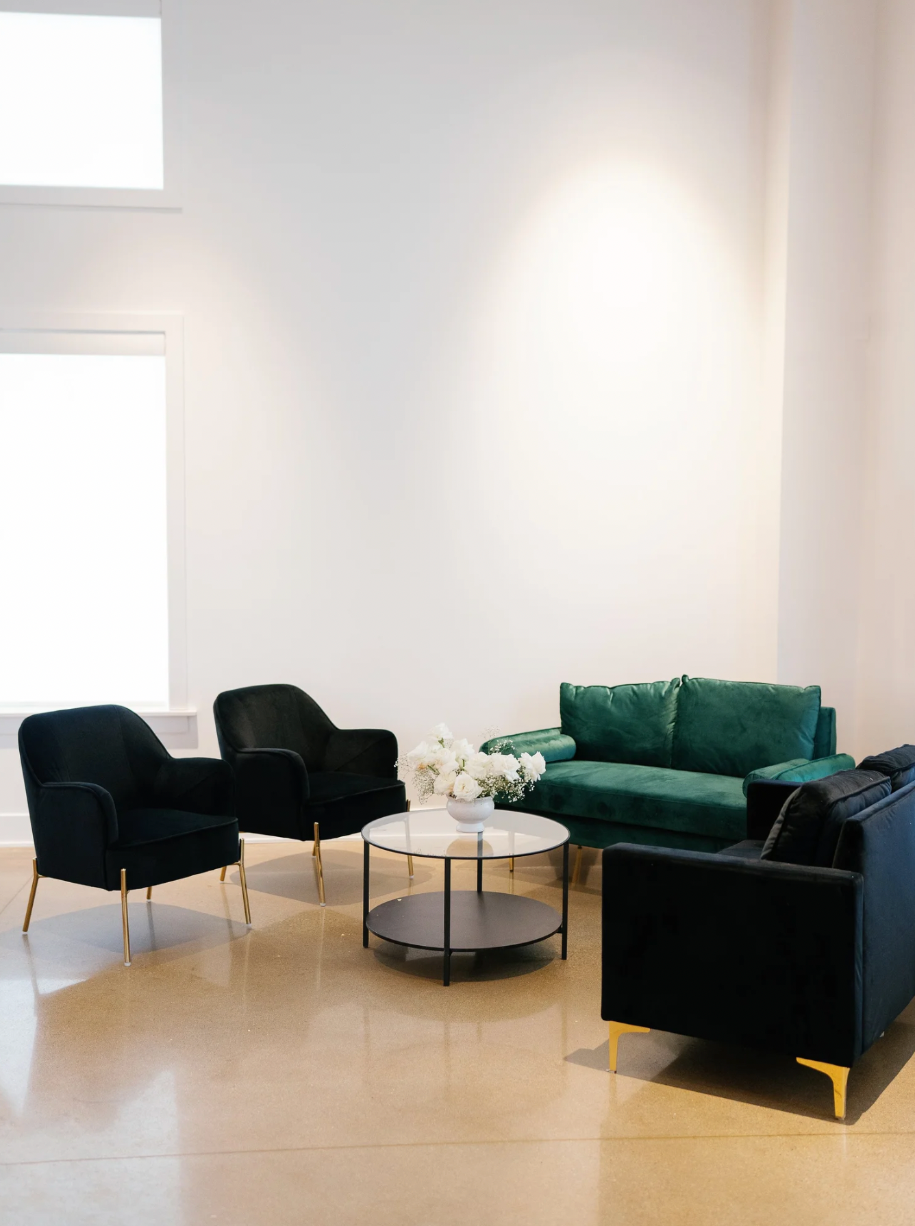 LOUNGE FURNITURE 