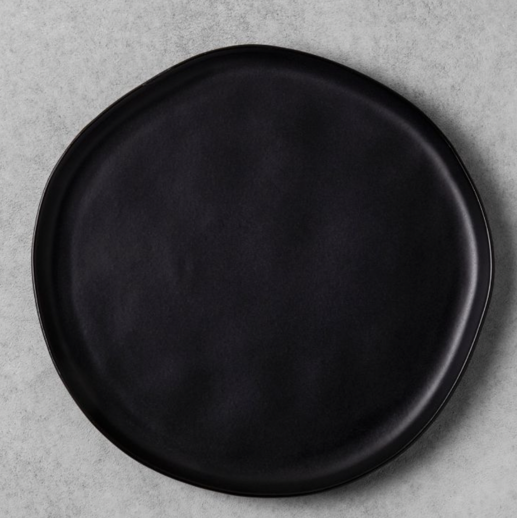 BLACK CHARGER PLATE | $4