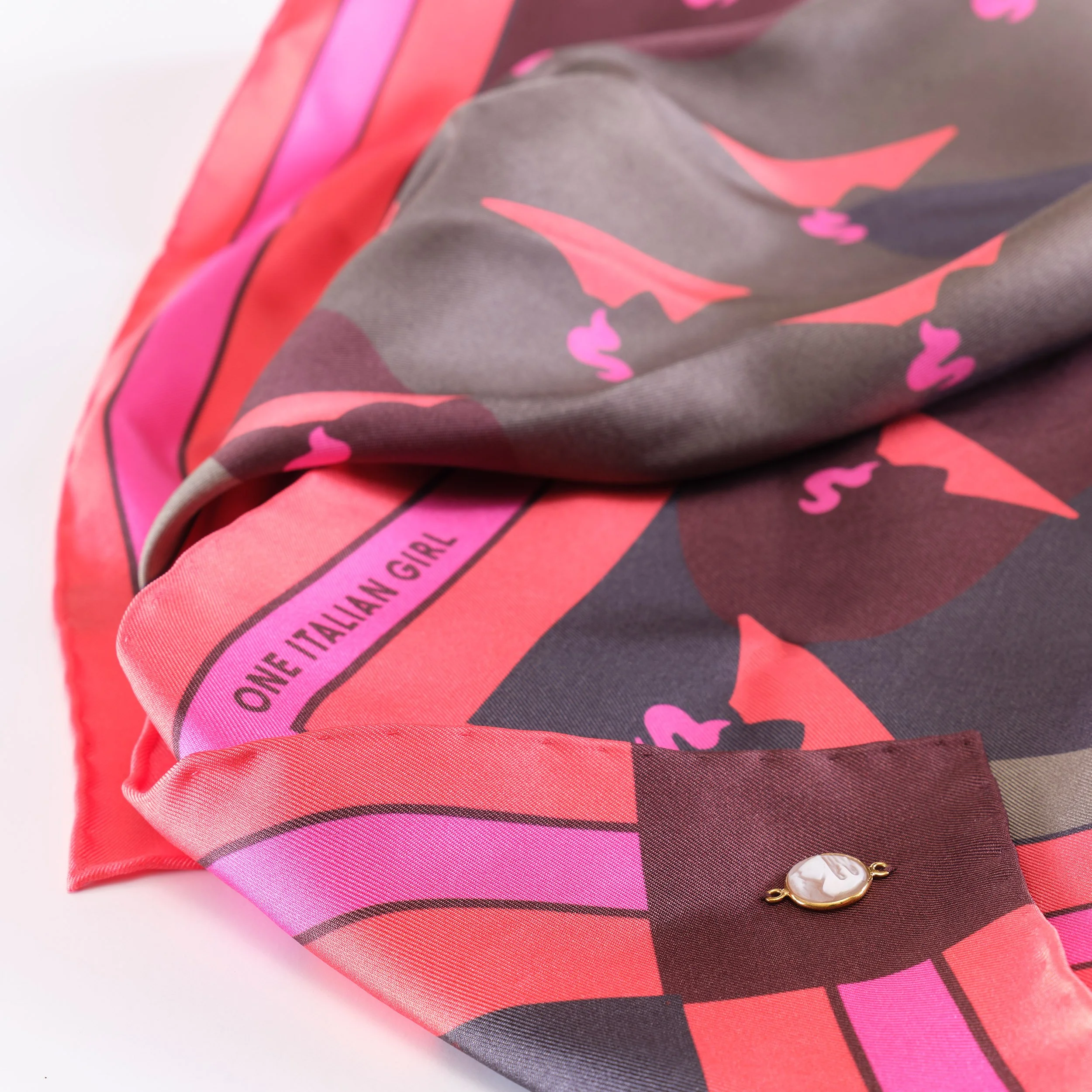 02-Camo_Detail.jpg