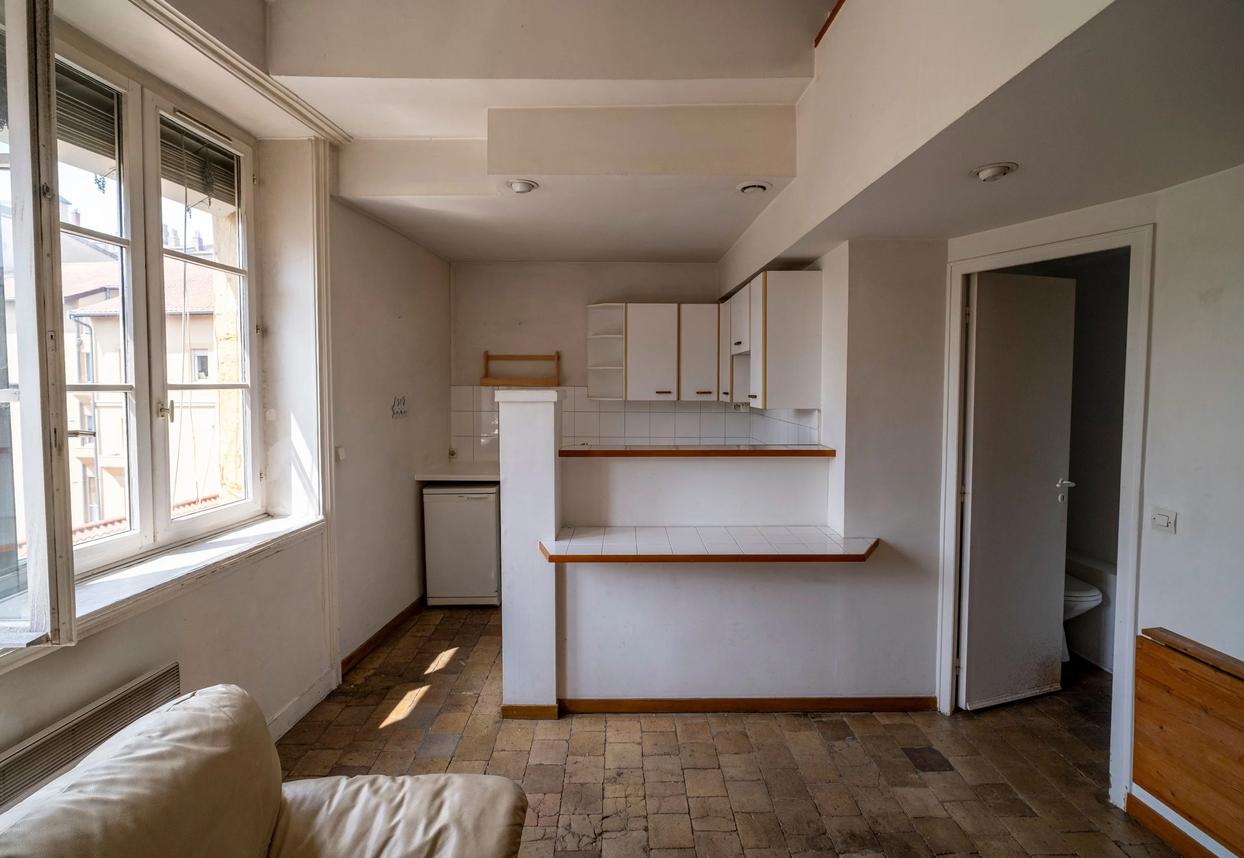 Cuisine-avant-renovation.jpg