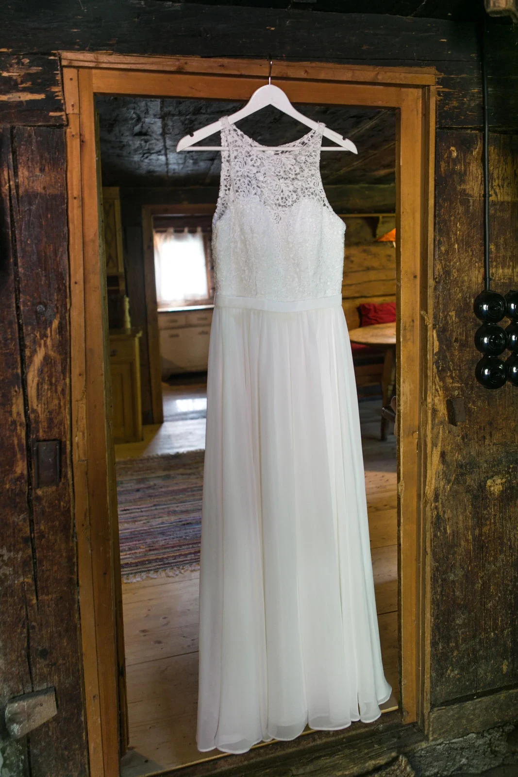 hochzeit_in_den_bergen_almhütte_21.webp