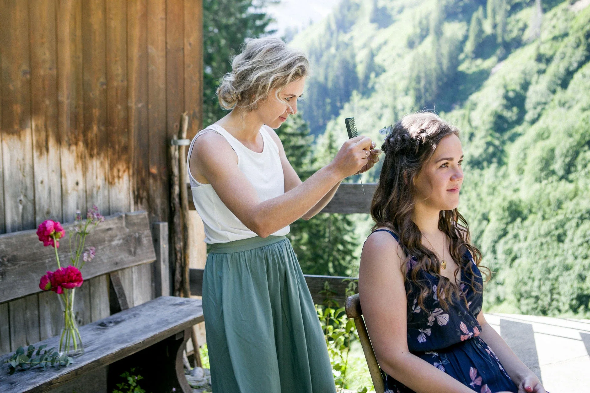 hochzeit_in_den_bergen_almhütte_13.webp