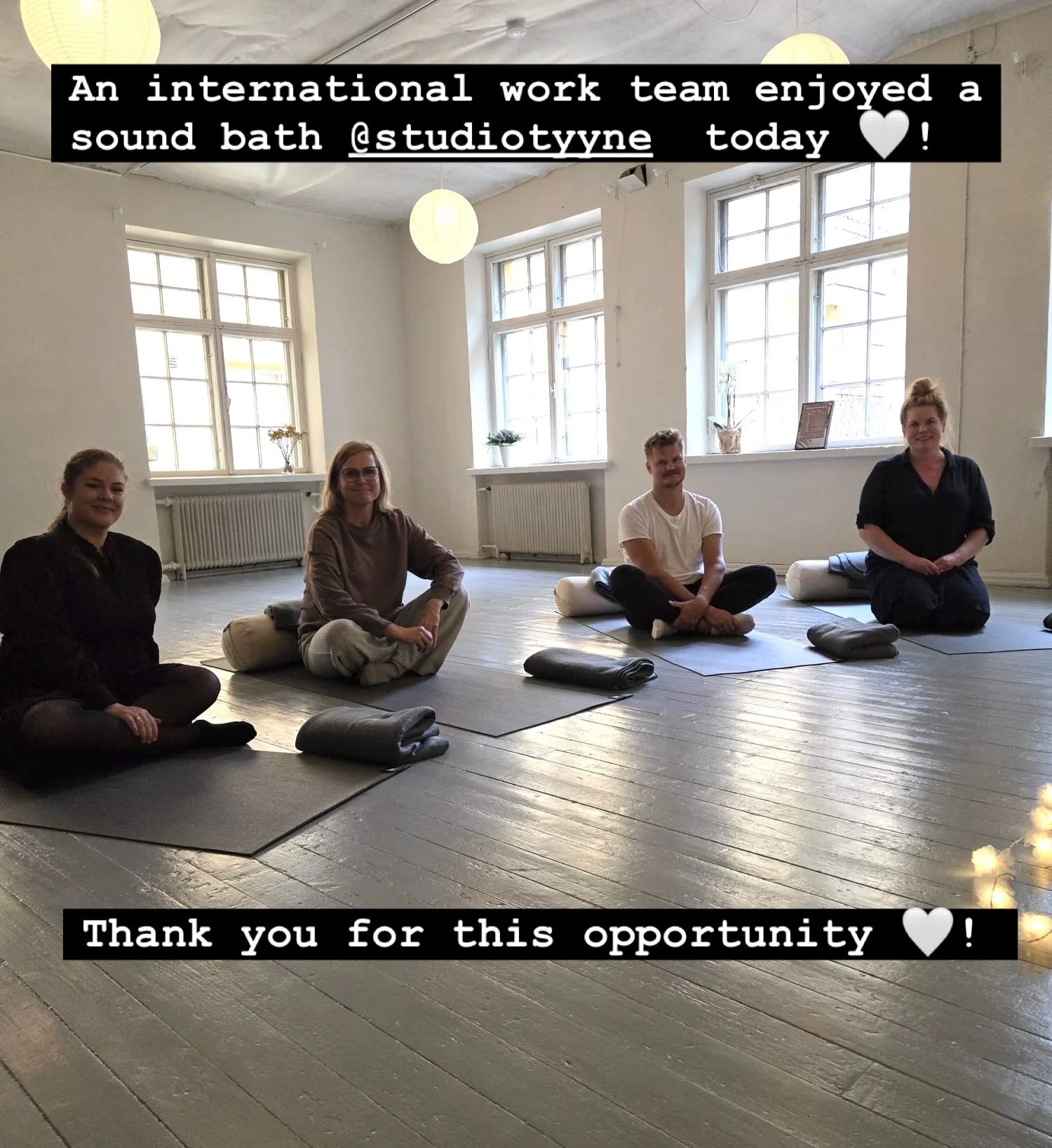 Thank you 🤍! 

🤍T&auml;n&auml;&auml;n sain ohjata &auml;&auml;nimaljarentoutuksen englanniksi pienelle ty&ouml;porukalle 🎶. 
🤍V&auml;h&auml;n ensin j&auml;nnitti, mutta tiimin l&auml;mminhenkisyys ja rentous karistivat kaiken j&auml;nnityksen het