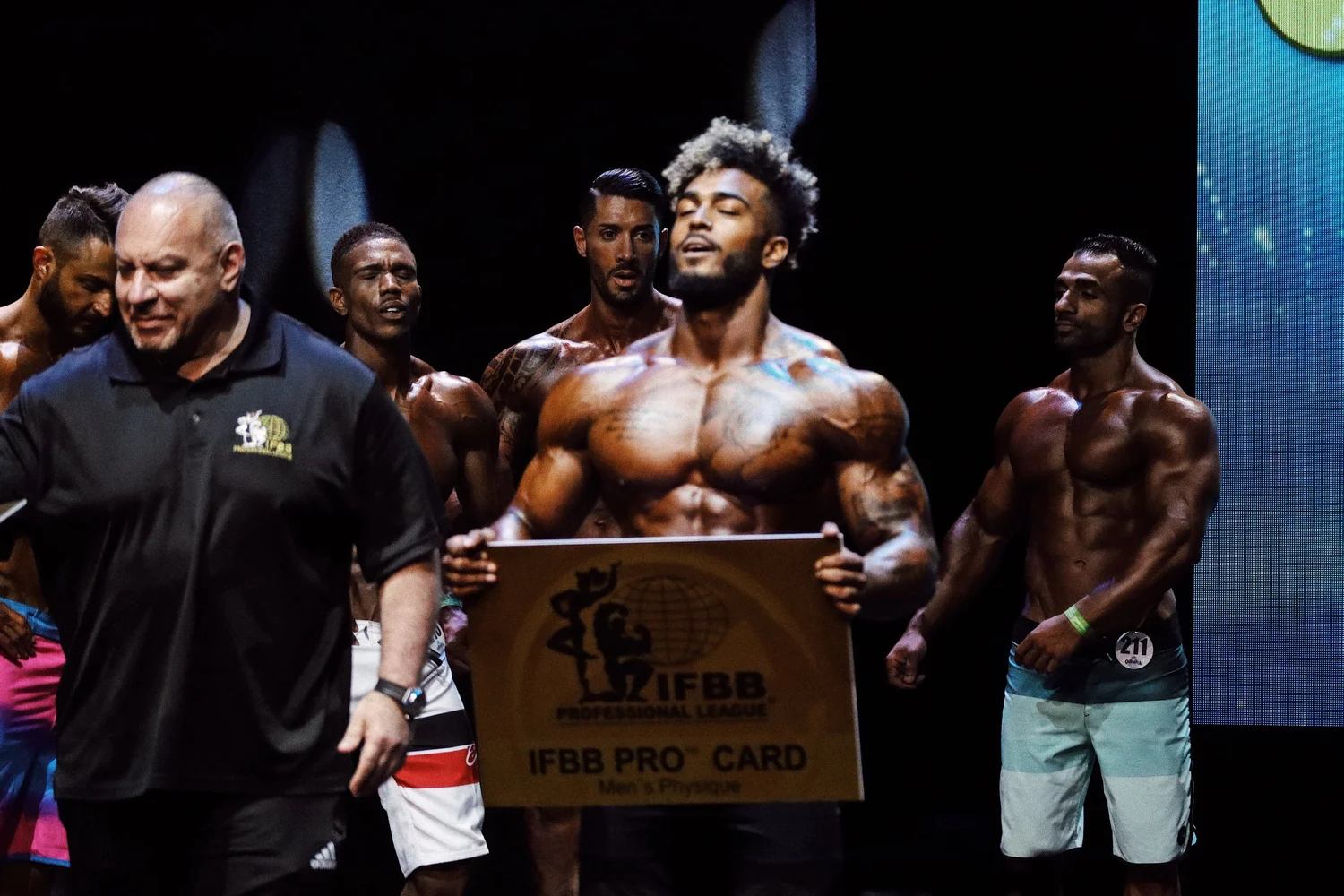 Ross Alam earning his IFBB Pro card