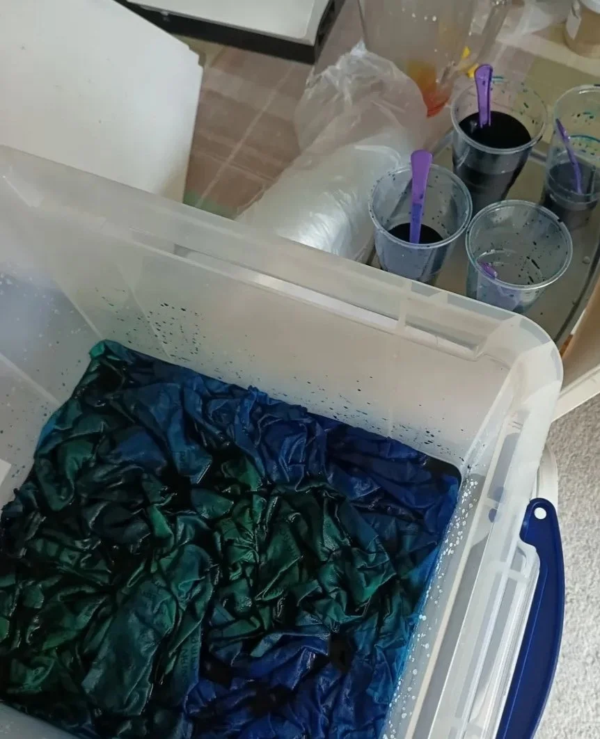 Dyeing process for Hobbled.jpg