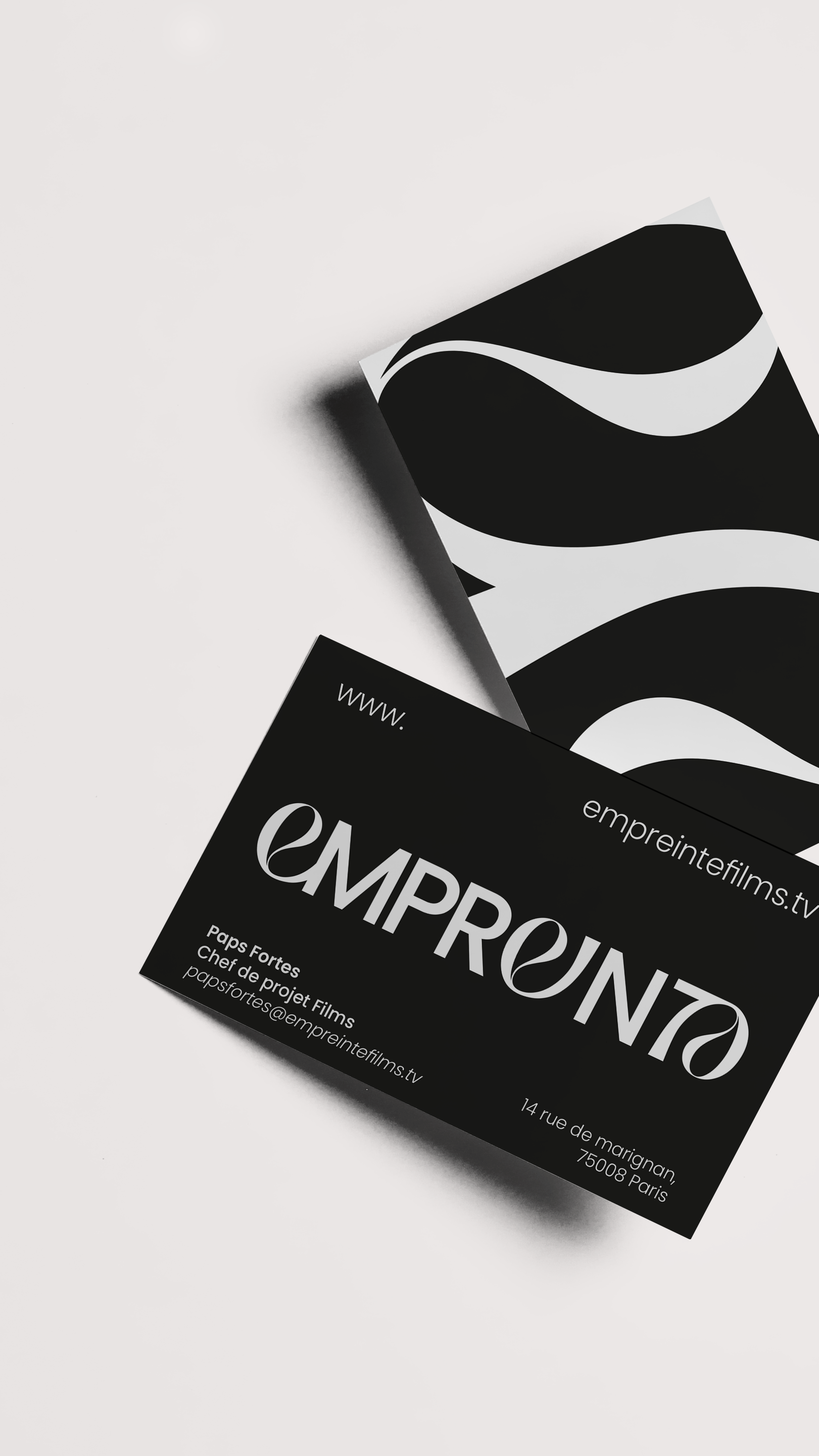 realistic business card mockup.png