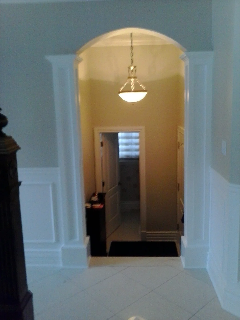 Decorative interior column and surrounding architectural trim