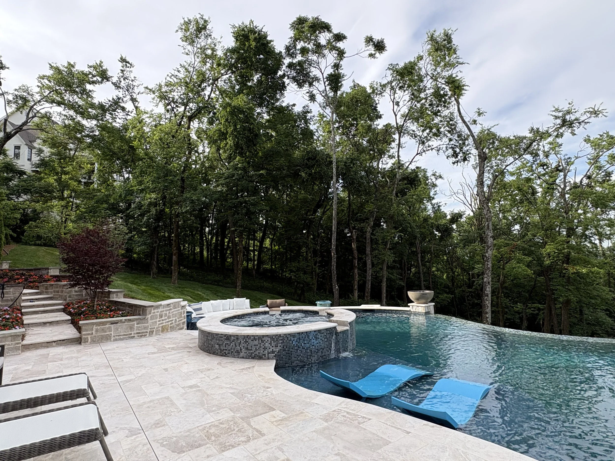 Infinity Edge Pool – Franklin