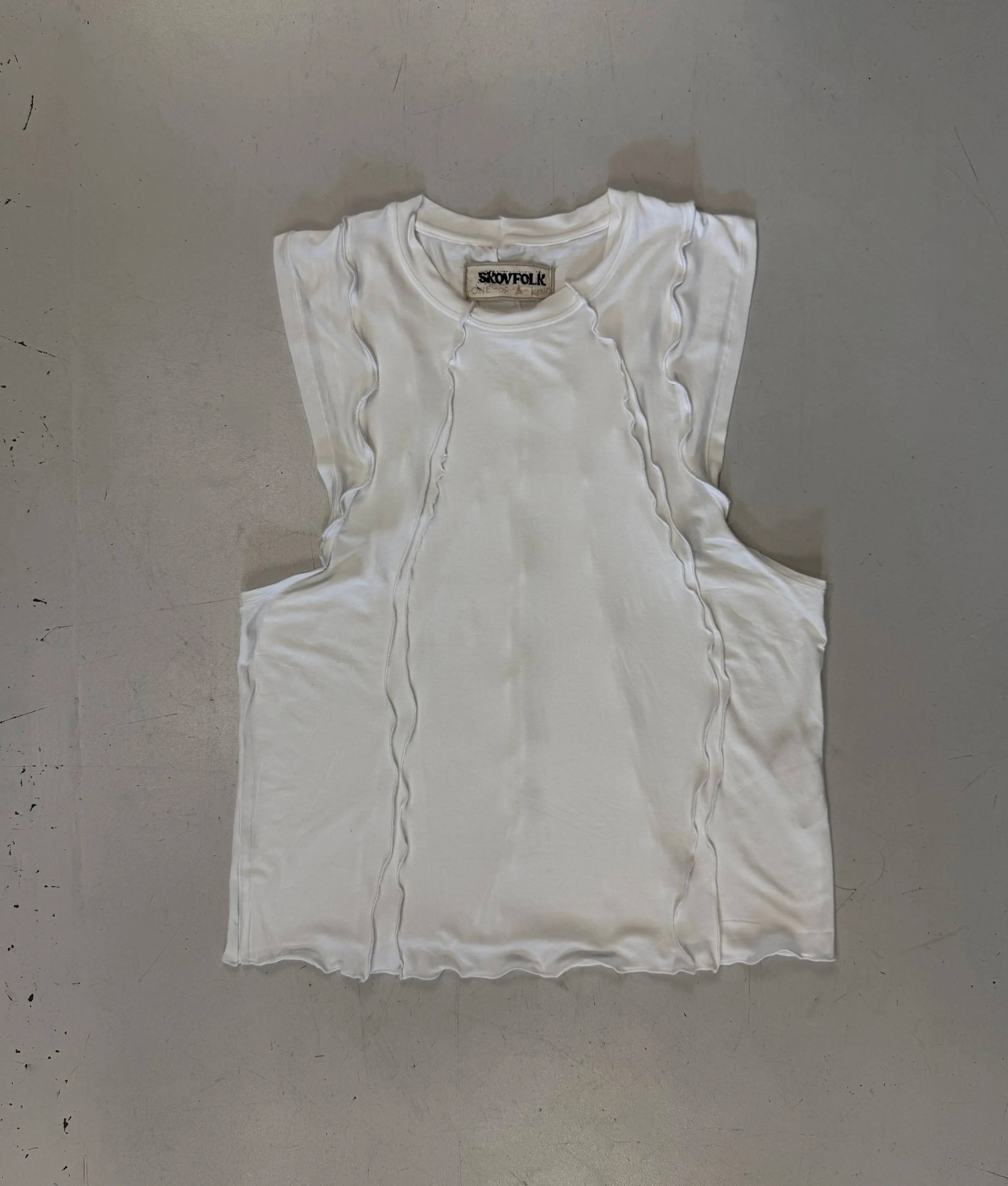 OVERLOCK STITCH TOP