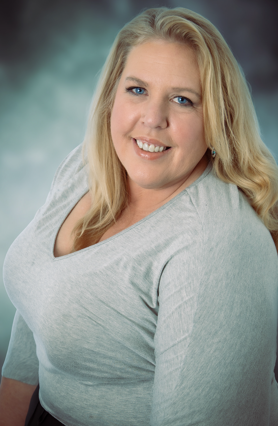 Picture of Cathy Favaro with a grey shirt on