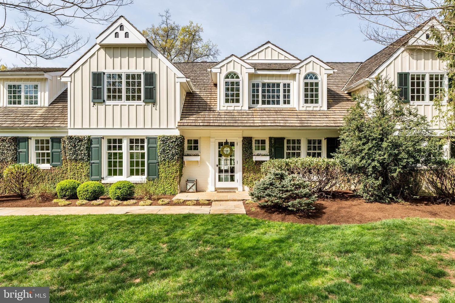 8 Rabbit Run Rd, Malvern, PA 19355