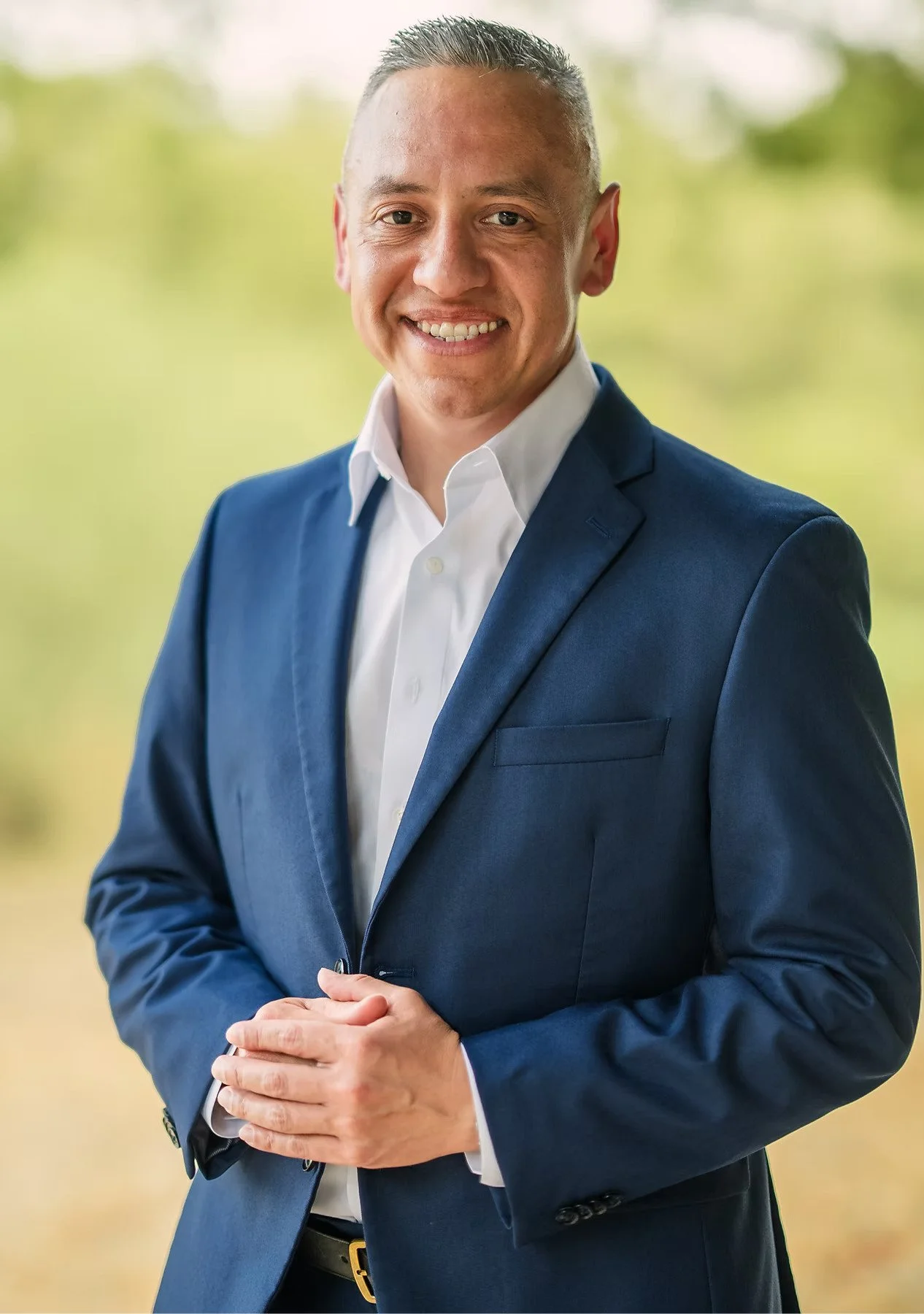 Headshot of Johnny Garcia standing outside