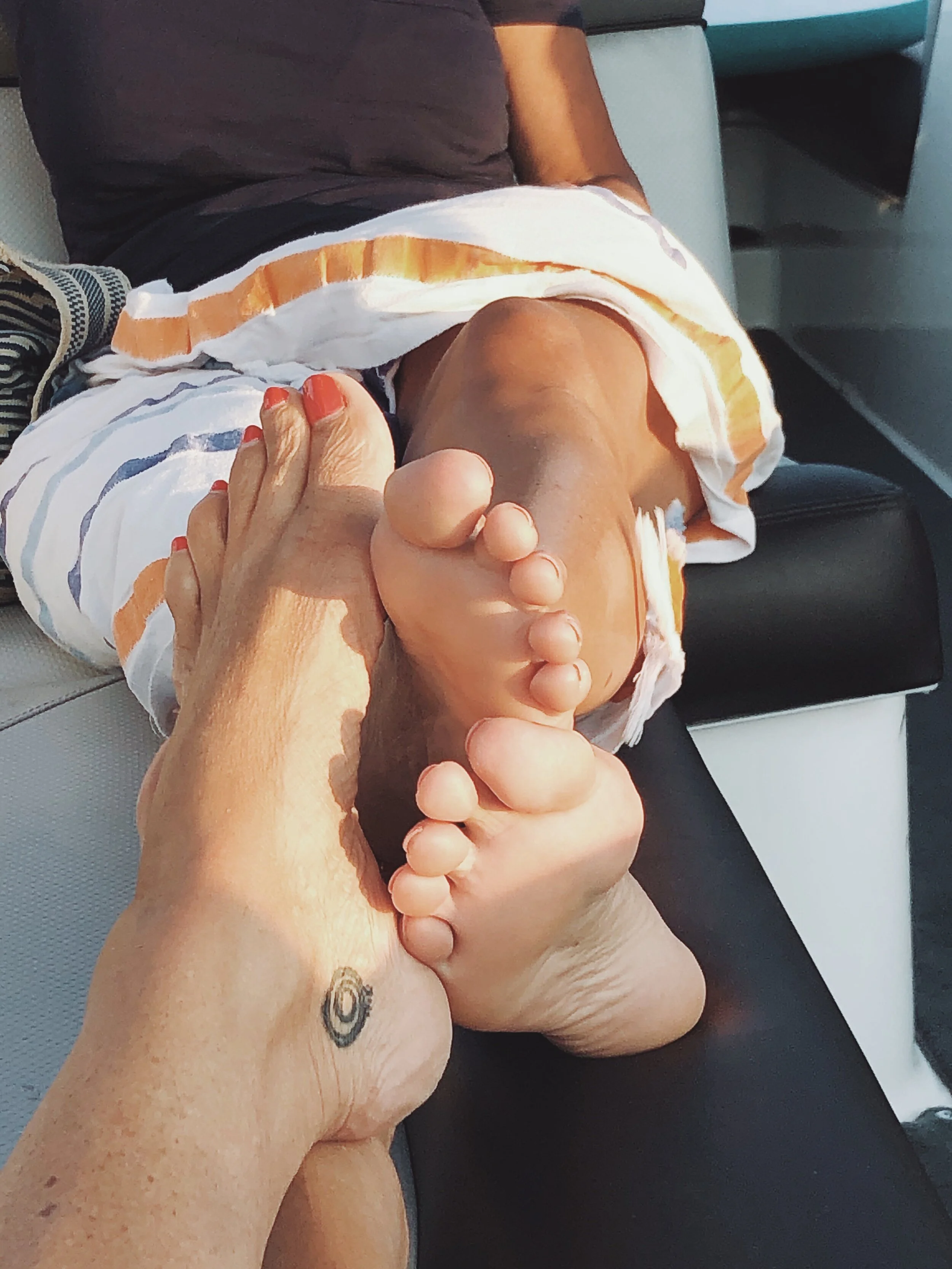 feet 2.jpg