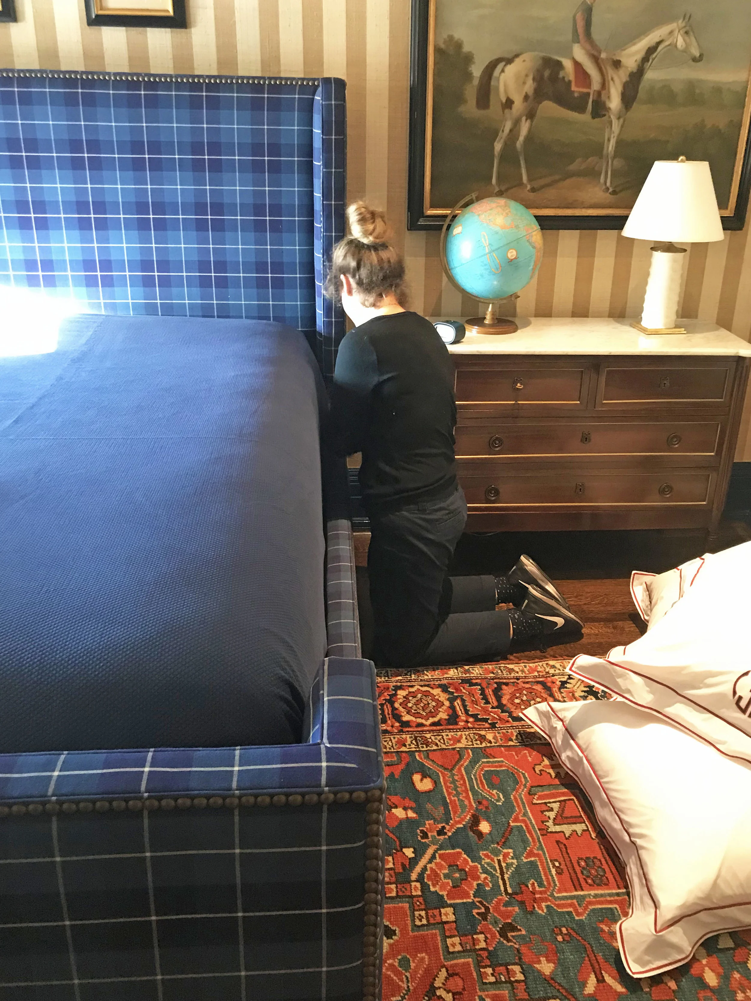 012 - Making the Bed.jpg