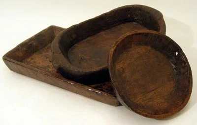 These antique wood trays, found at Great Stuff by Paul, introduce an element of rusticity.