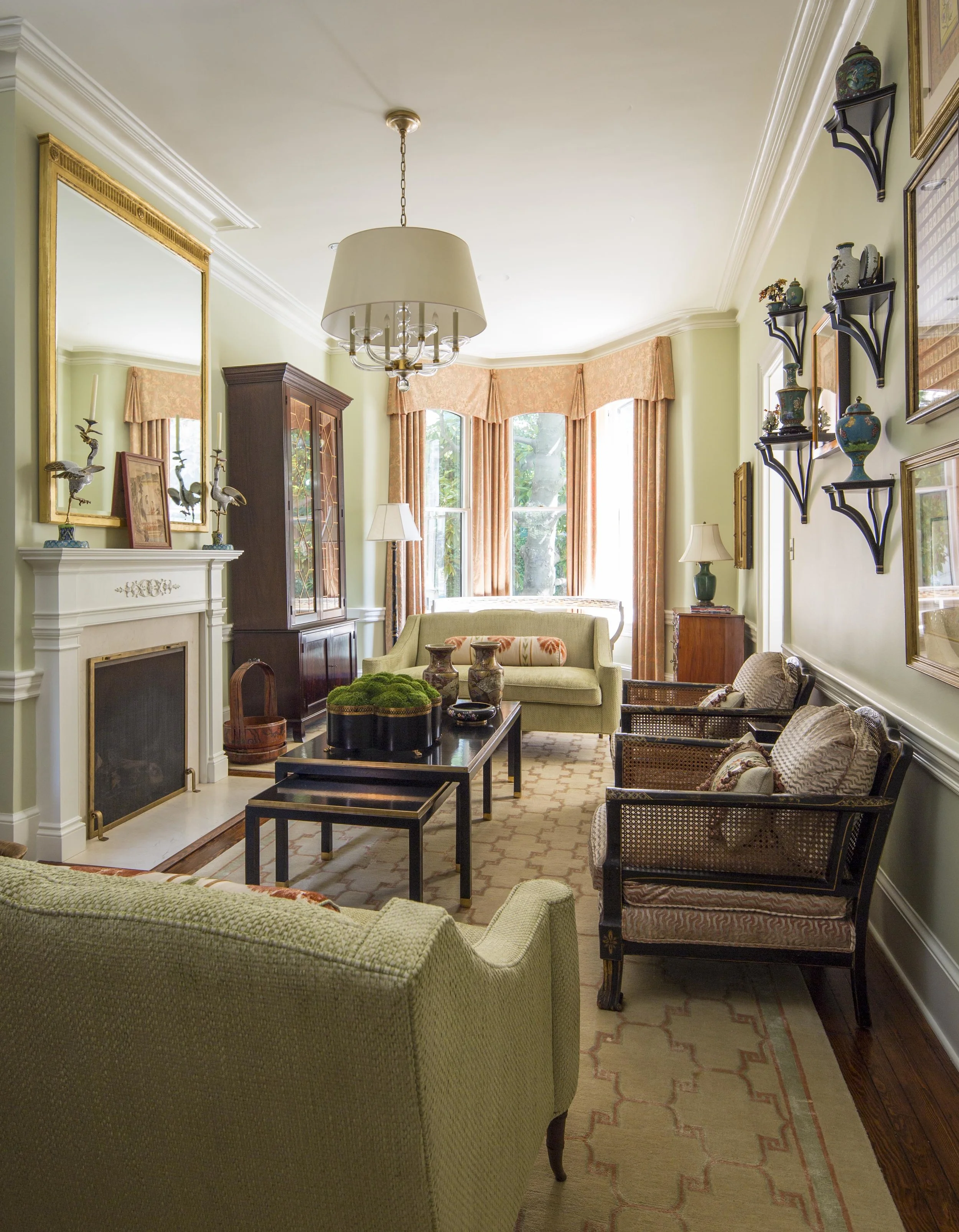 Elegant Living Room  (Copy)