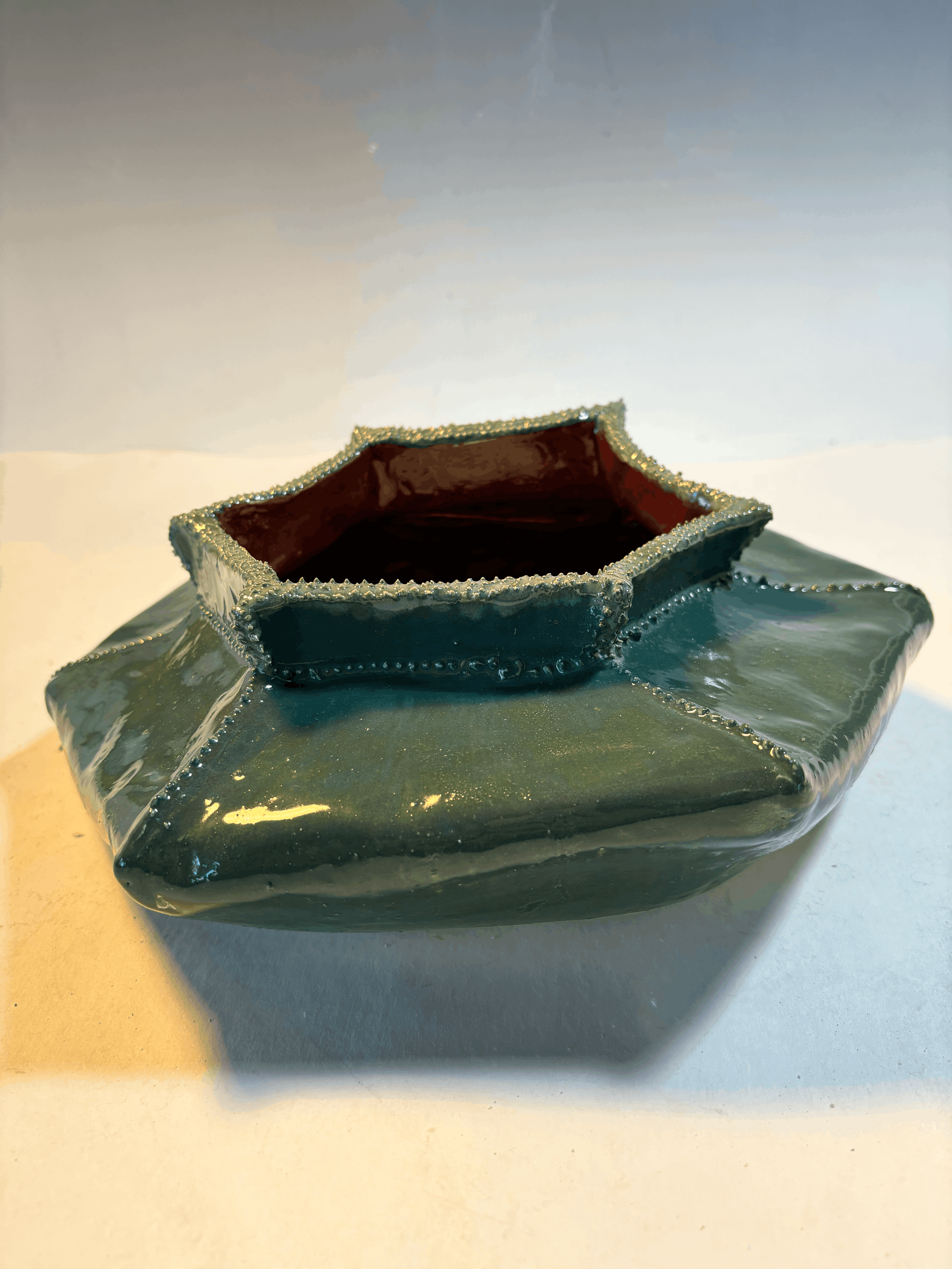 Urchin - Glazed (2024)
Tar paper slab build