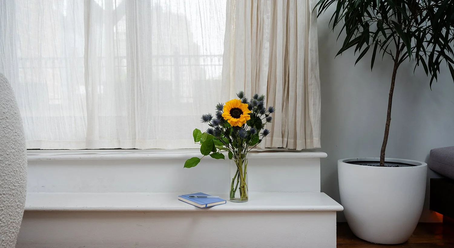 Carrie L. Jabinsky LCSW, JD Relational Therapist in New York City and Connecticut offering Integrative Psychotherapy for Individuals, Couples, and Families