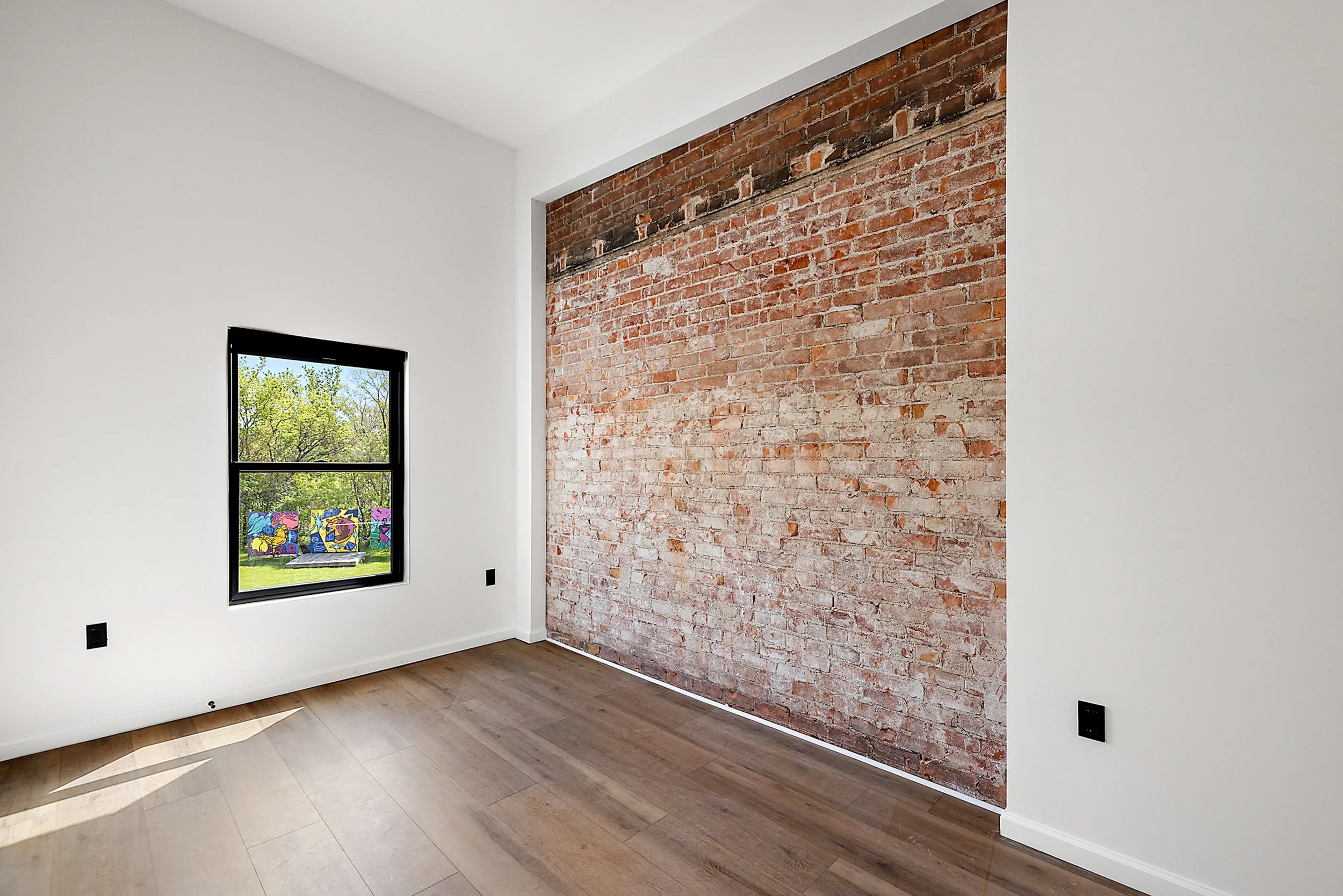 54-9301 Oakland Unit 203-12_Final.jpg