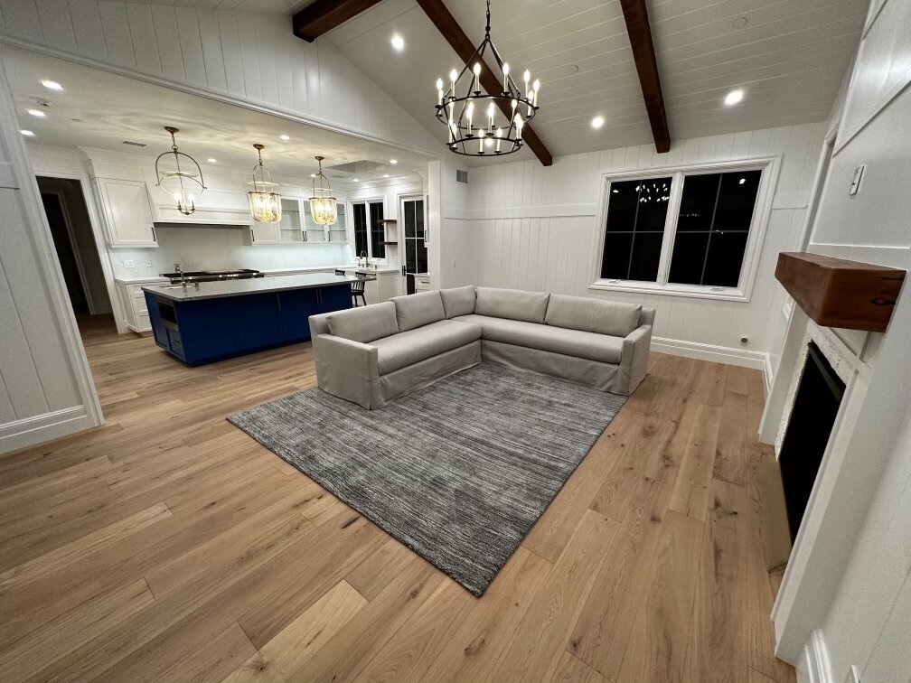 open-concept-great-room-vaulted-ceiling-los-angeles.jpg