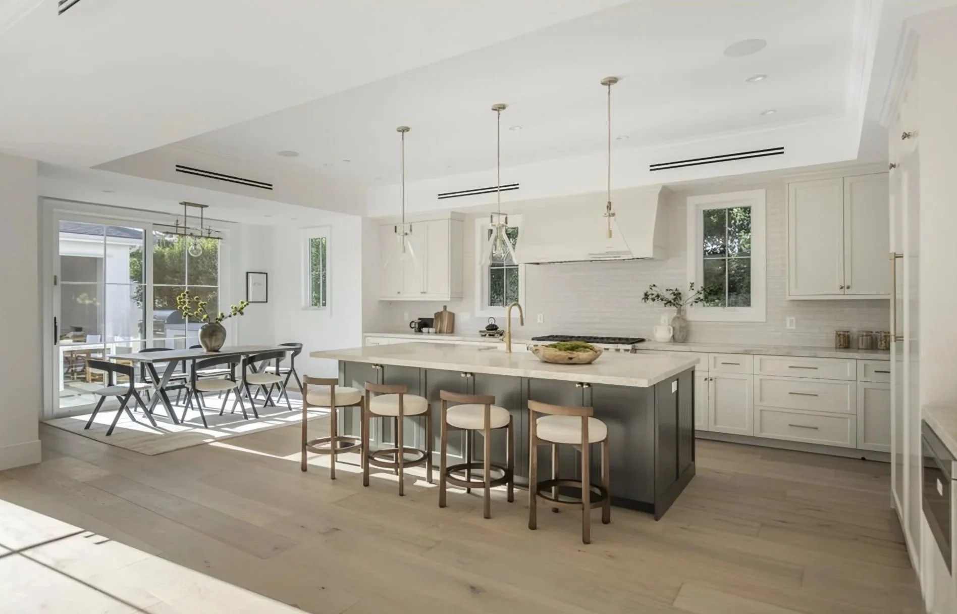 fullbuild_Bundy_Interior_Kitchen_02.jpg