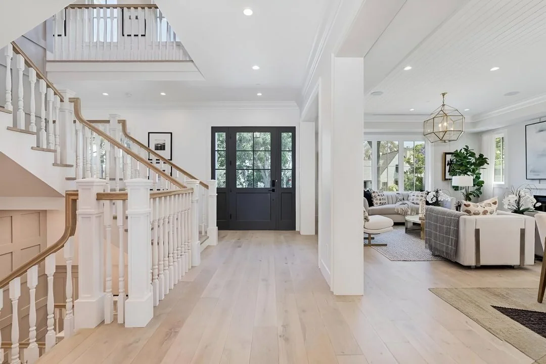 fullbuild_Glenbarr_Interior_Entrance_01.jpg