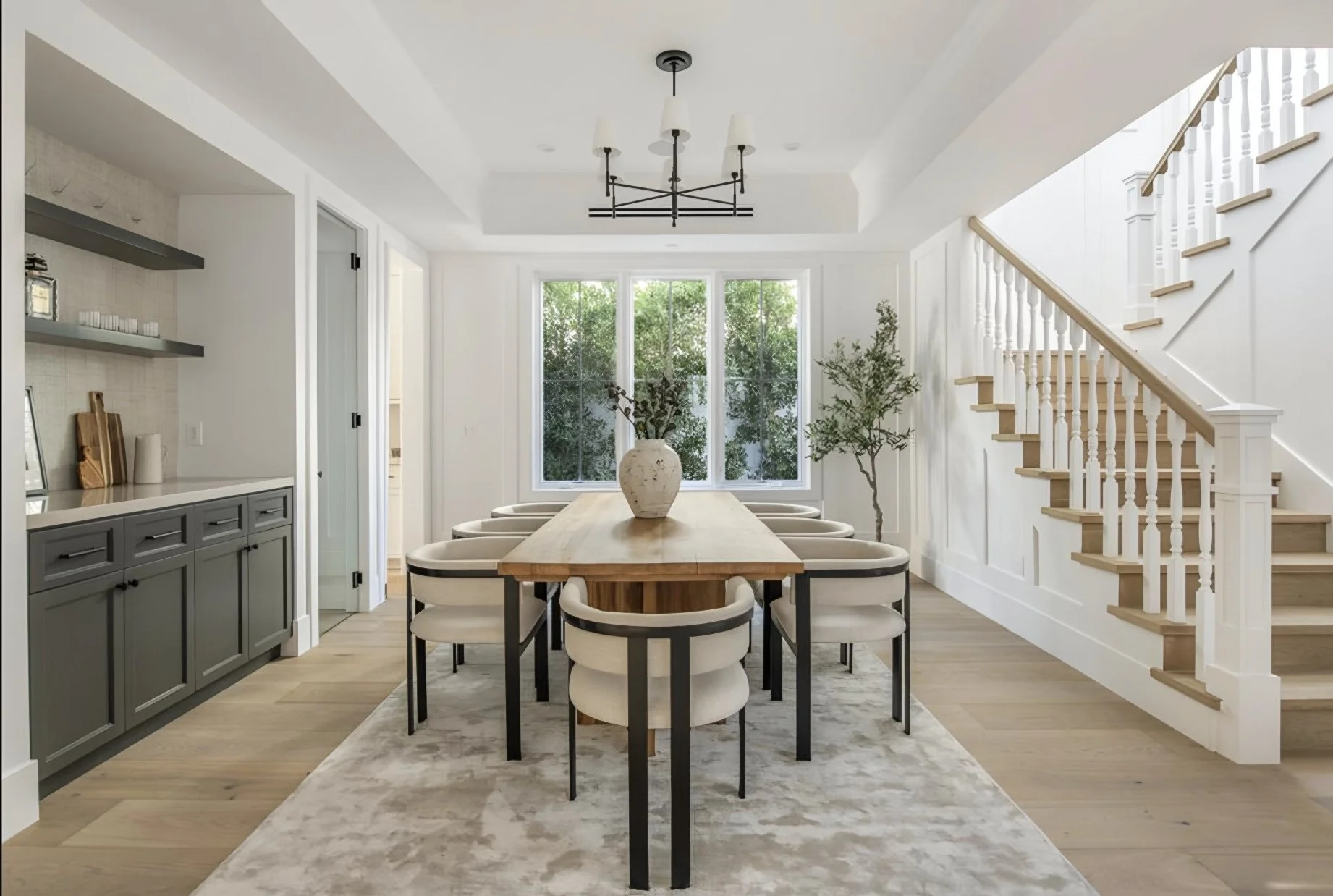 fullbuild_Bundy_Interior_Dining_01.jpg