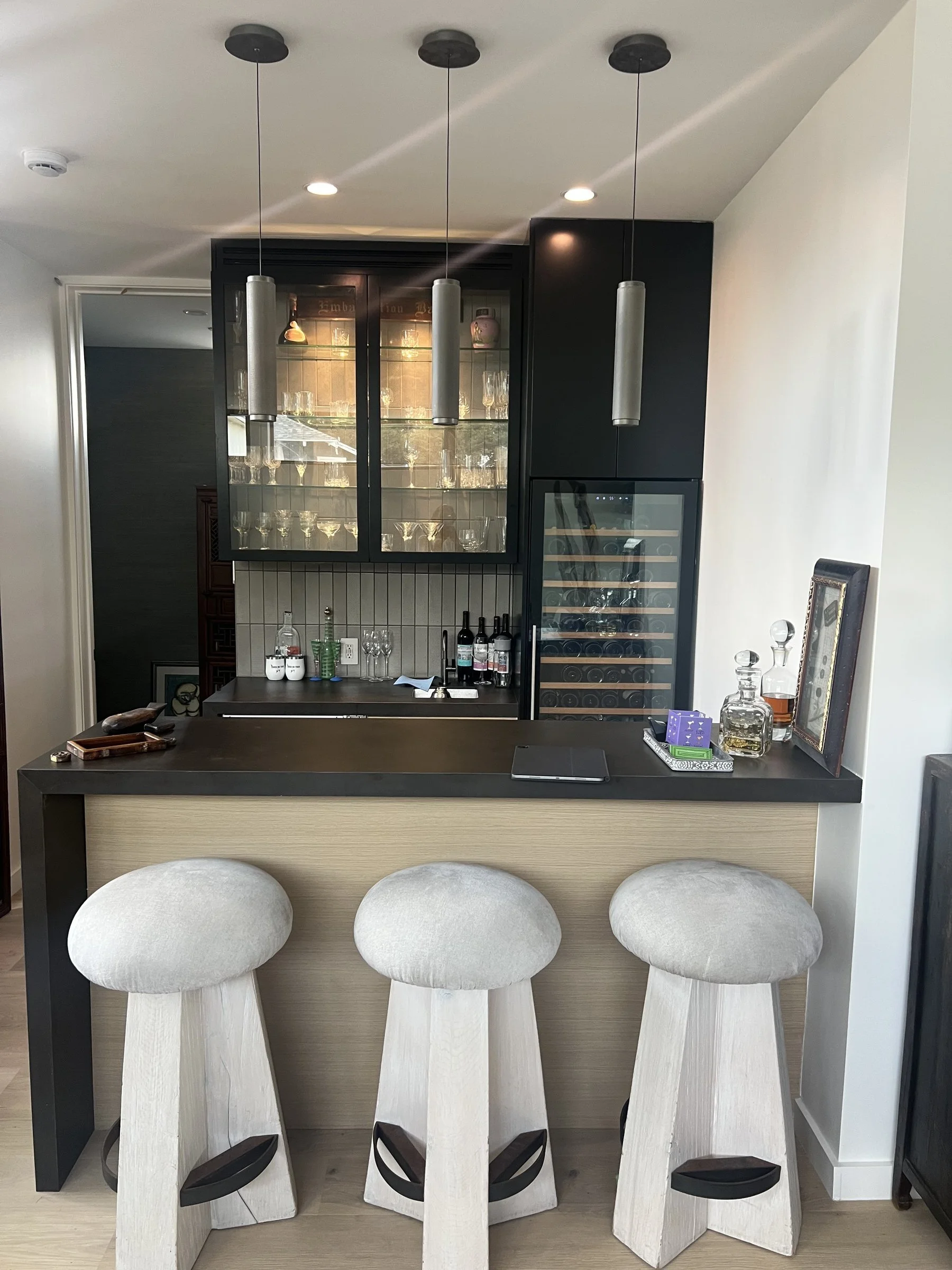 custom-home-bar-glass-display-wine-fridge-santa-monica.jpg