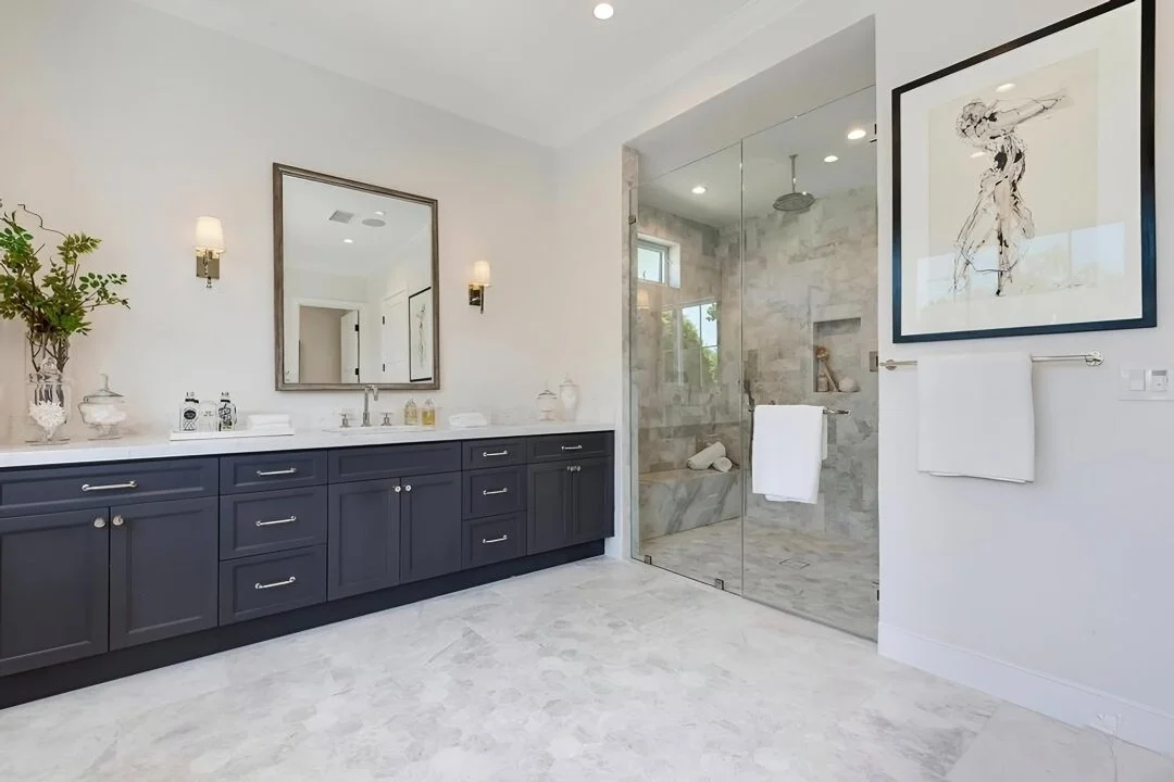 fullbuild_Glenbarr_Interior_Master-Bathroom_02.jpg