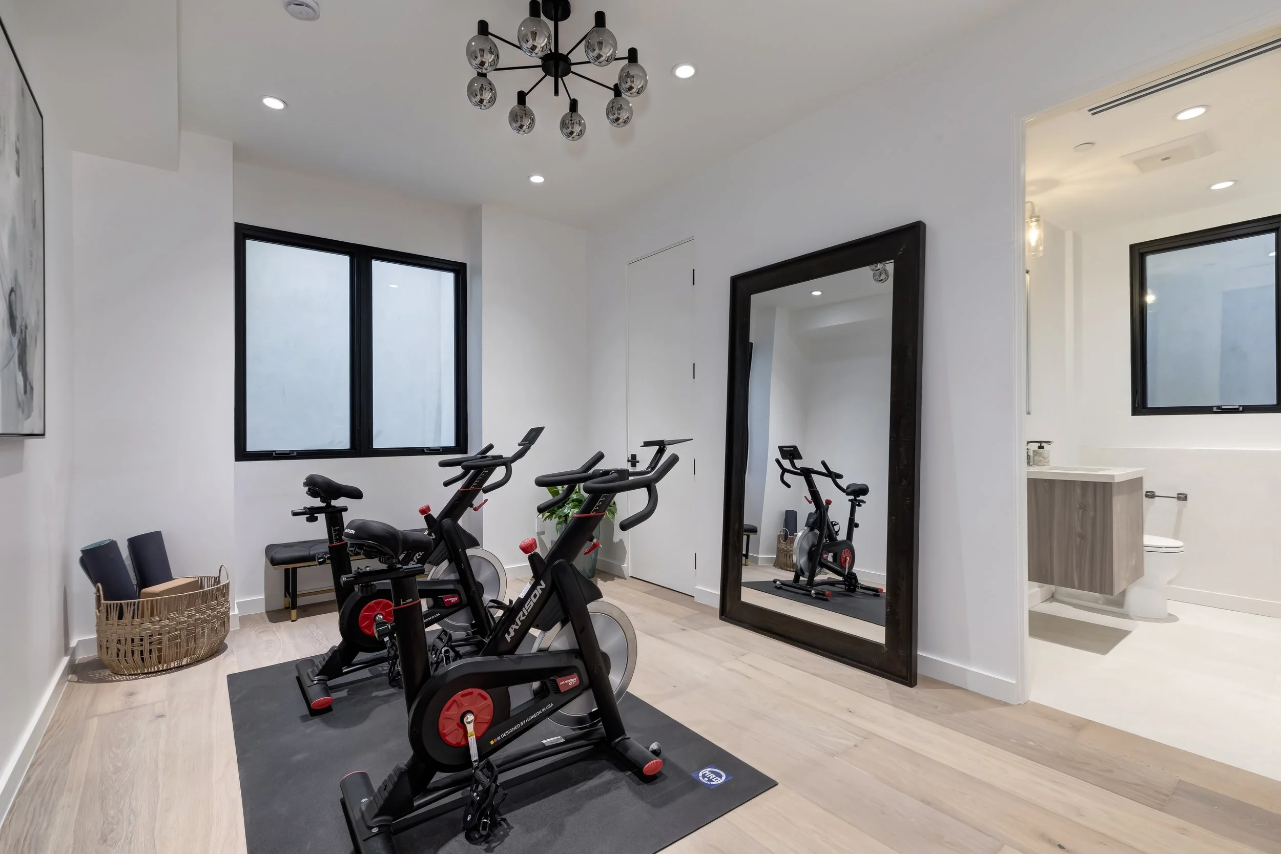 fullbuild_Encino_Interior_Gym.jpg