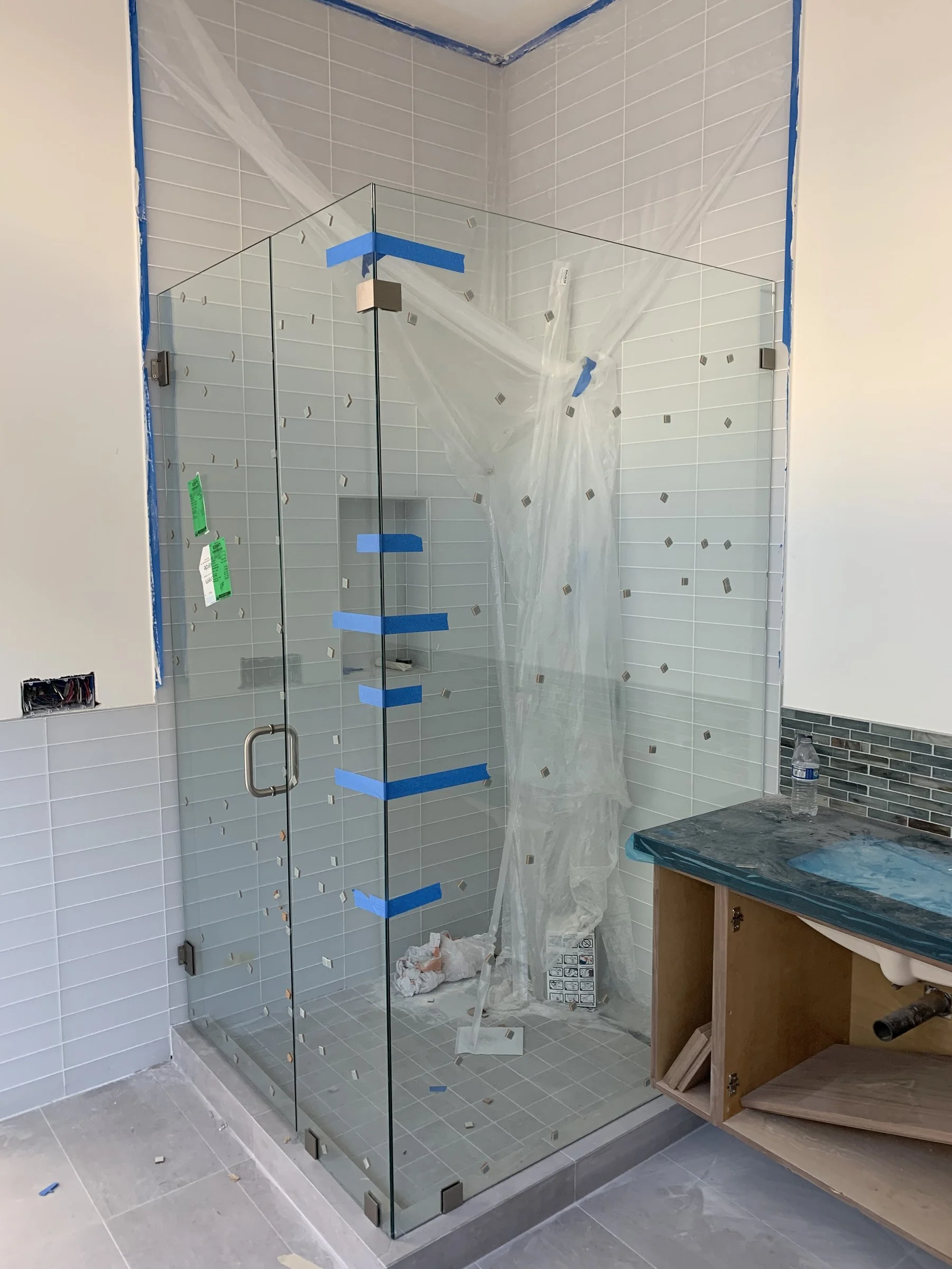 frameless-glass-shower-tile-santa-monica.jpg